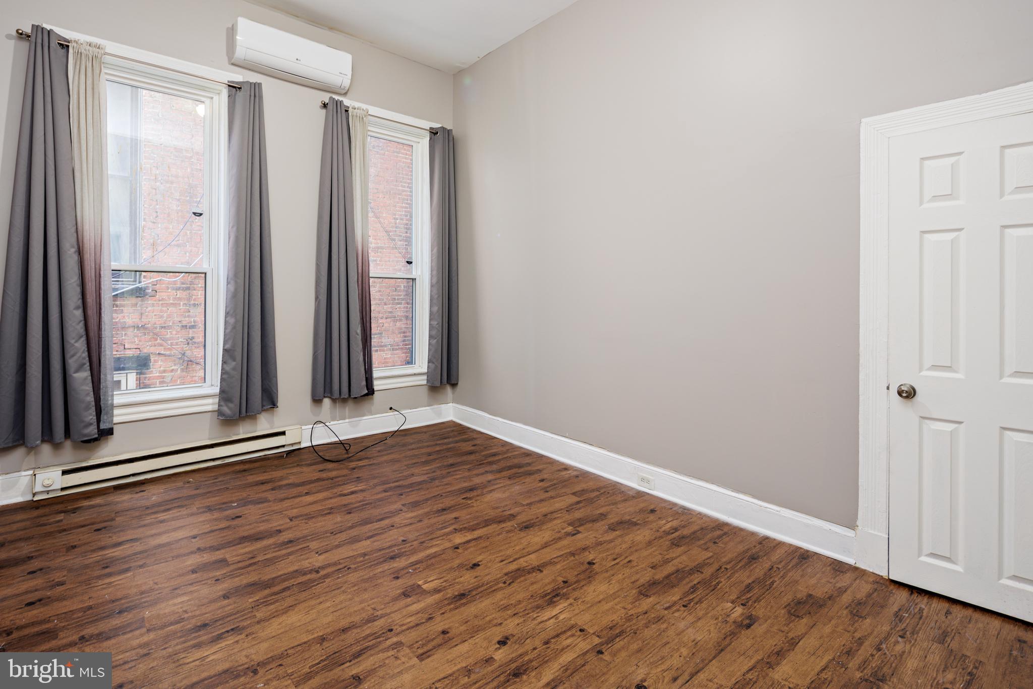 MOUNT VERNON PLACE HISTORIC DISTRICT - Residential Lease