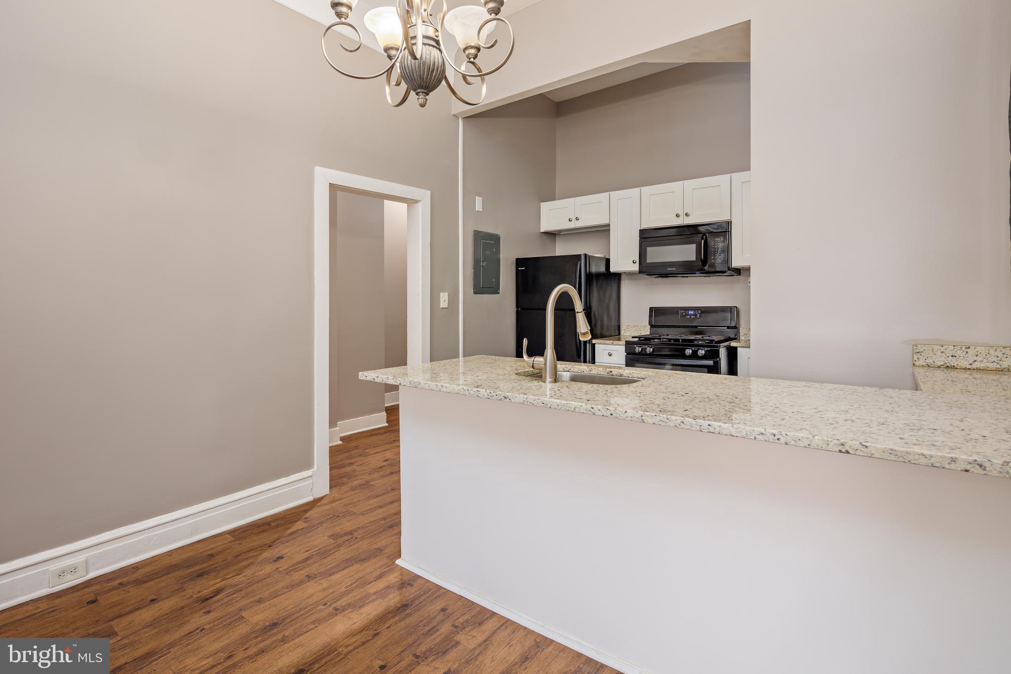 MOUNT VERNON PLACE HISTORIC DISTRICT - Residential Lease