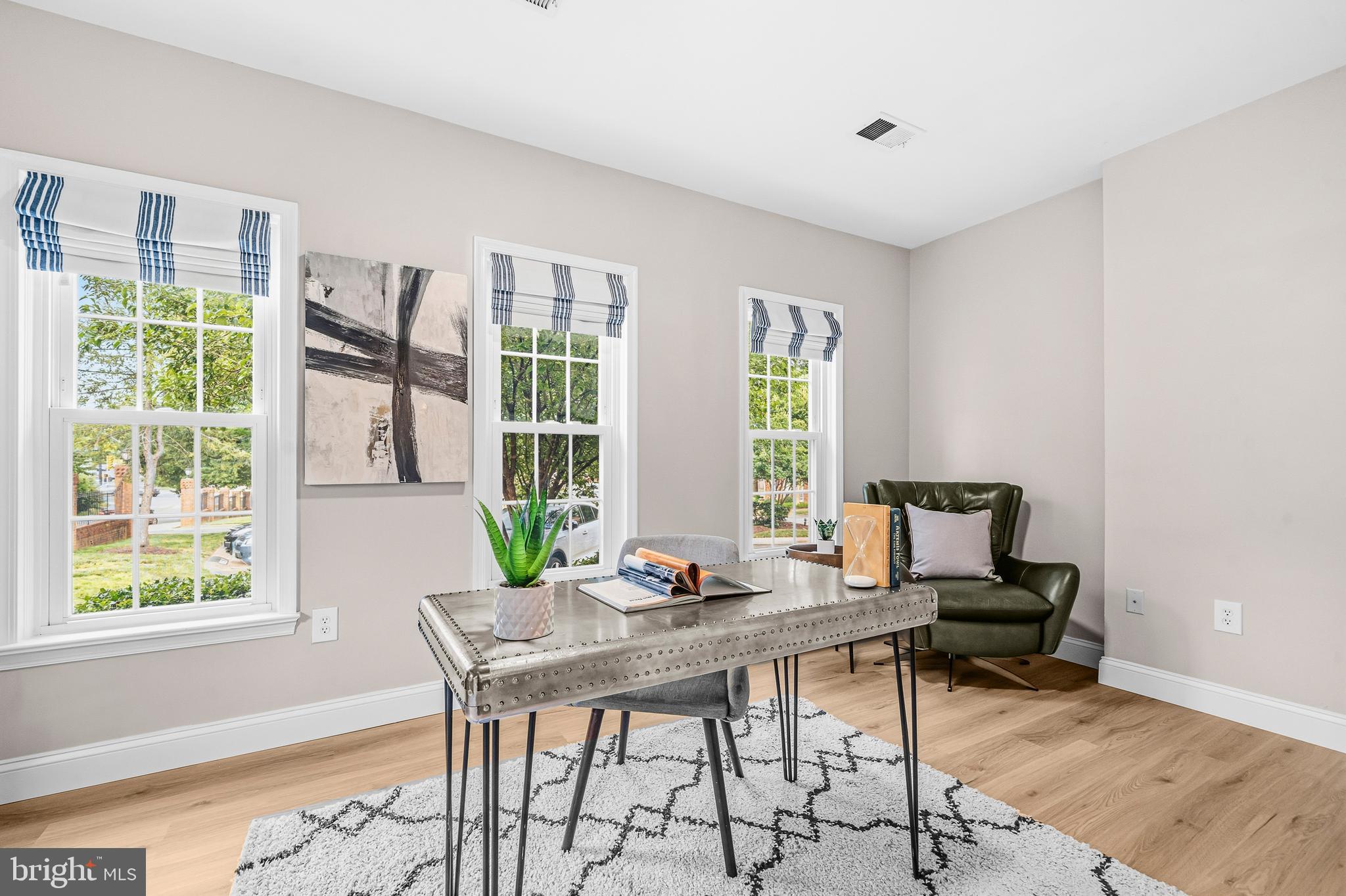 MANCHESTER SQUARE - Residential