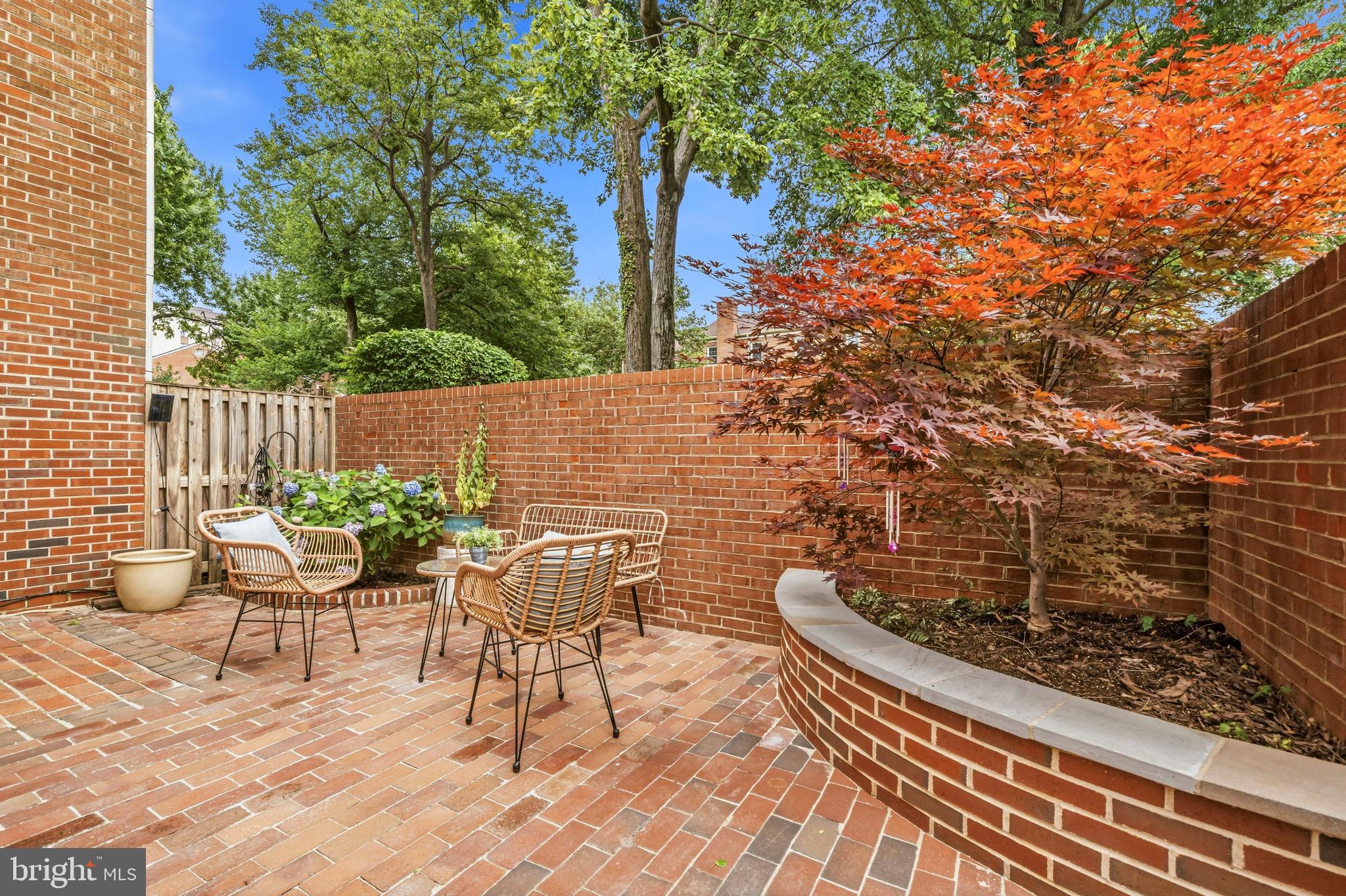 MANCHESTER SQUARE - Residential