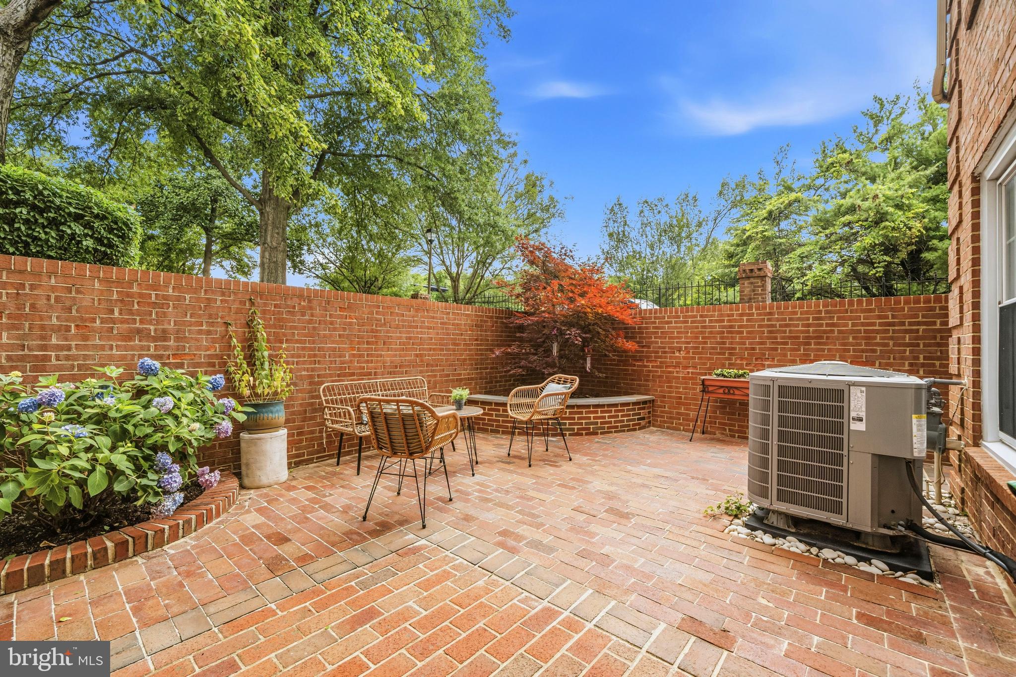 MANCHESTER SQUARE - Residential