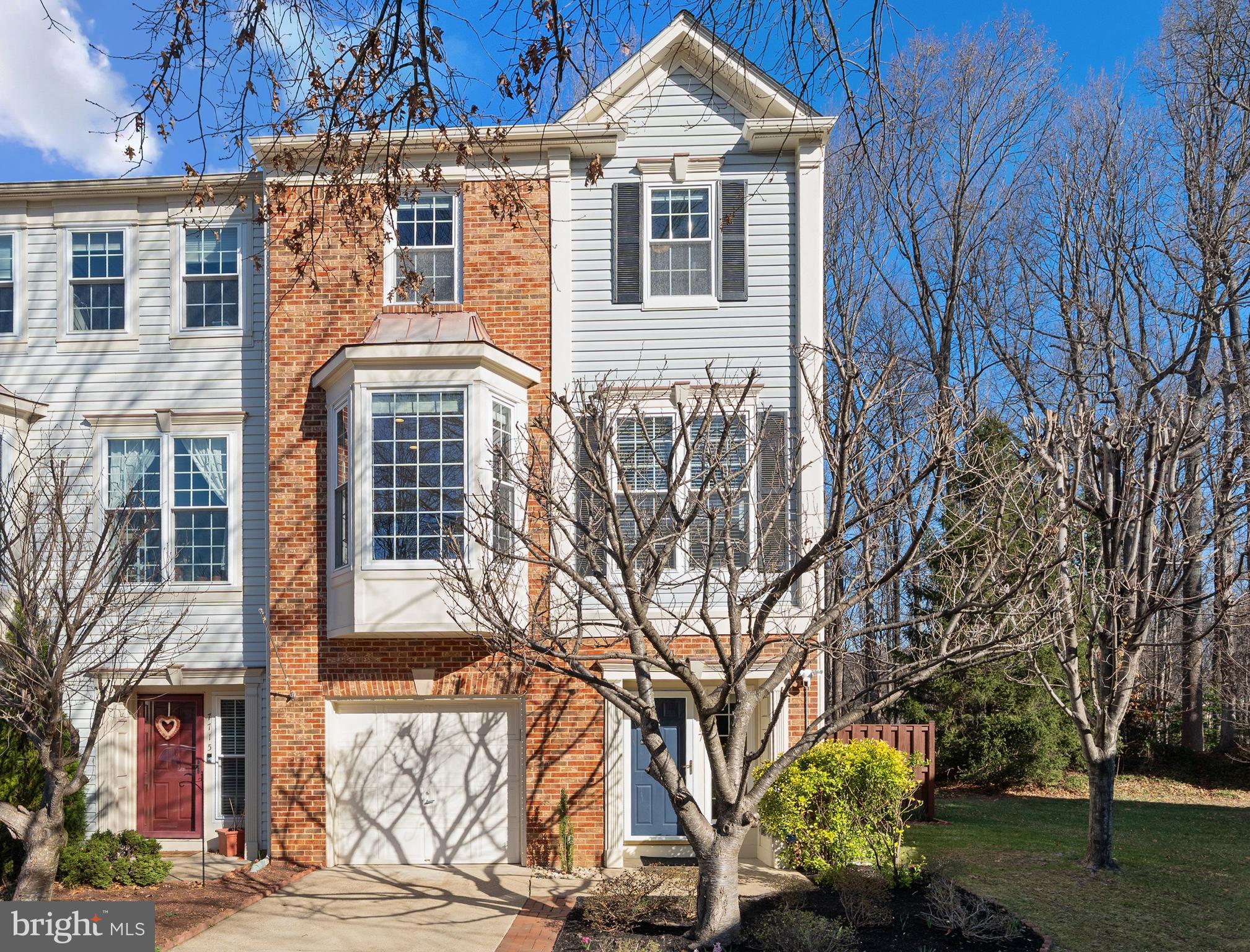 ISLAND CREEK - Residential