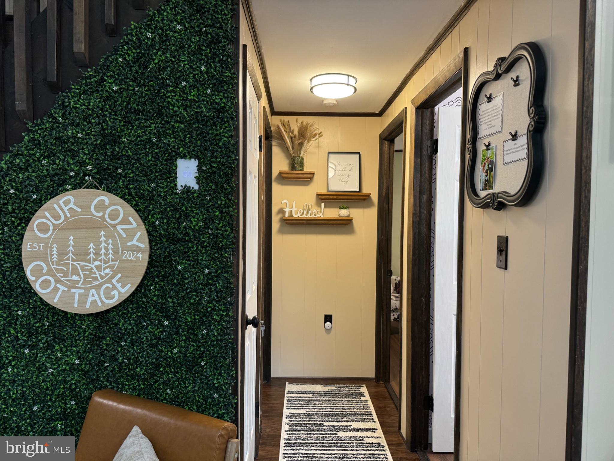 ARROWHEAD LAKES - Residential