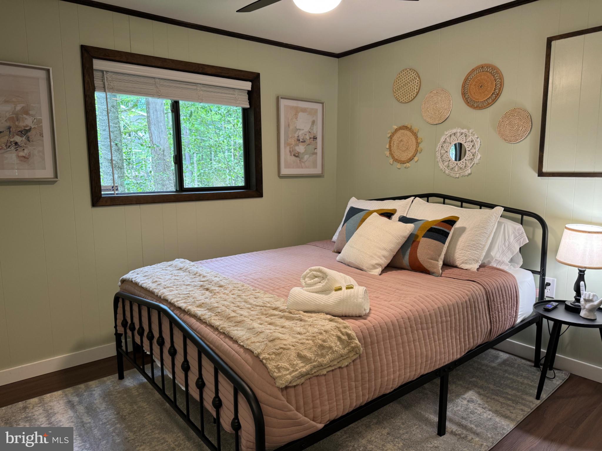 ARROWHEAD LAKES - Residential