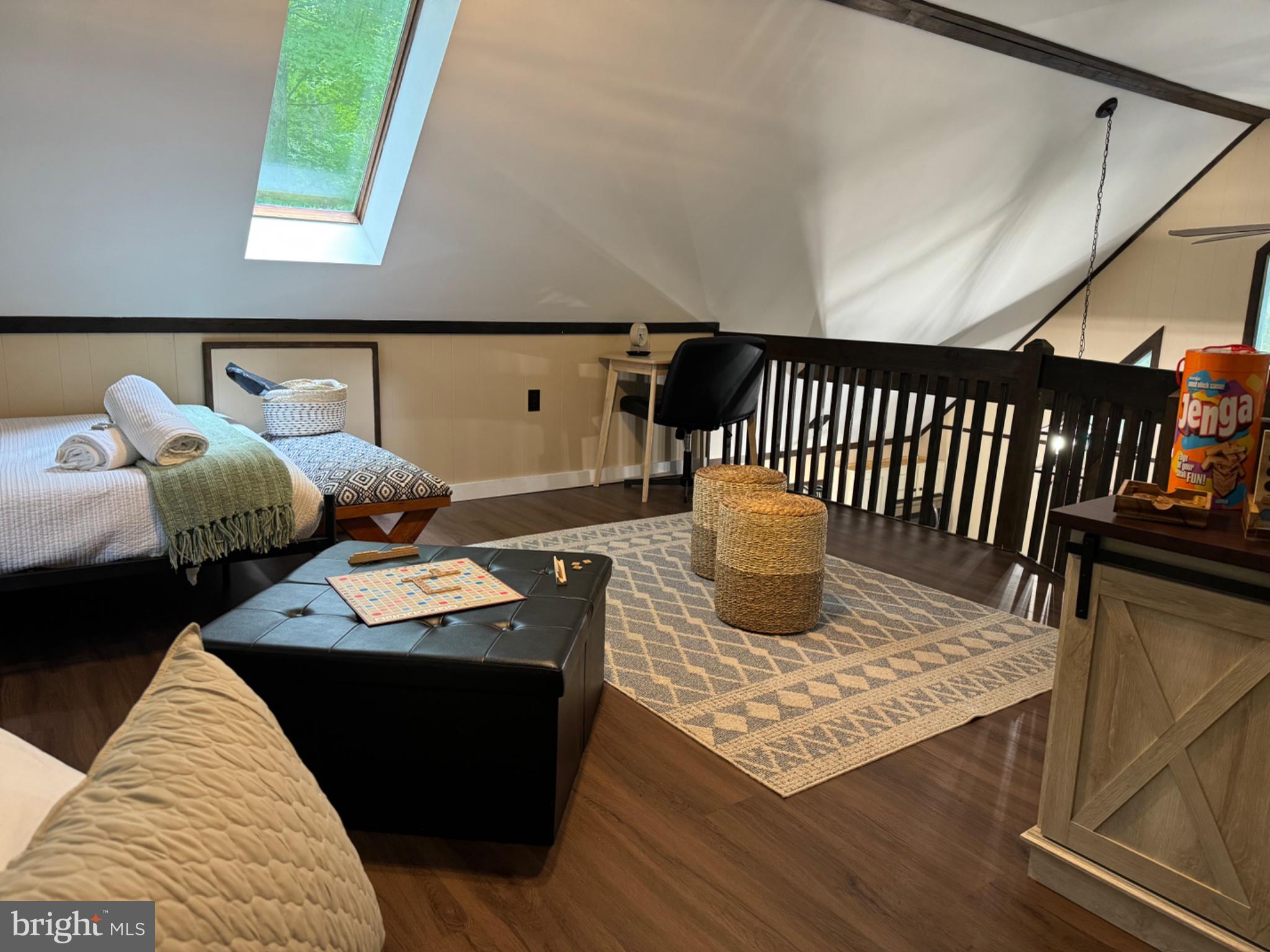 ARROWHEAD LAKES - Residential