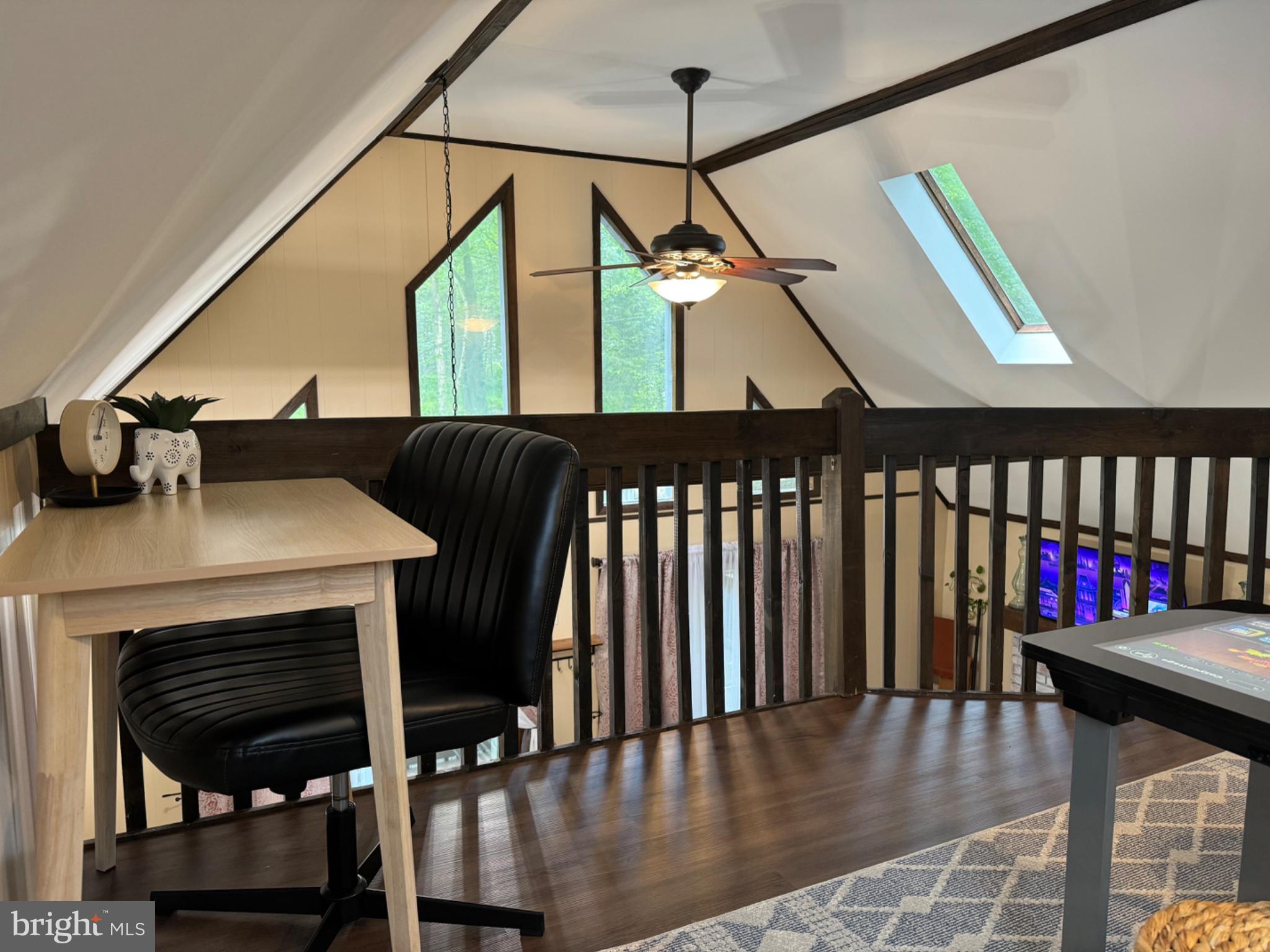 ARROWHEAD LAKES - Residential