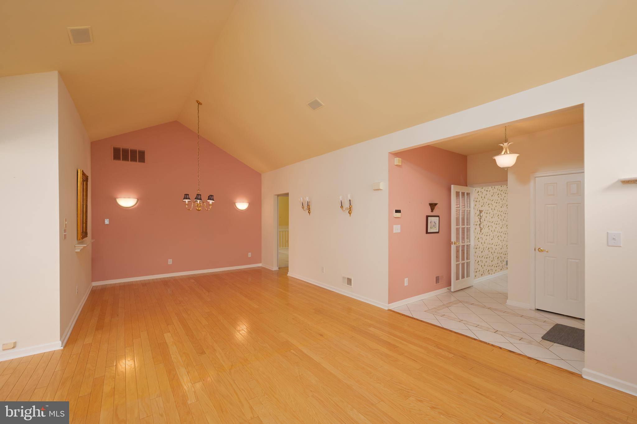 FLOWERS MILL - Residential