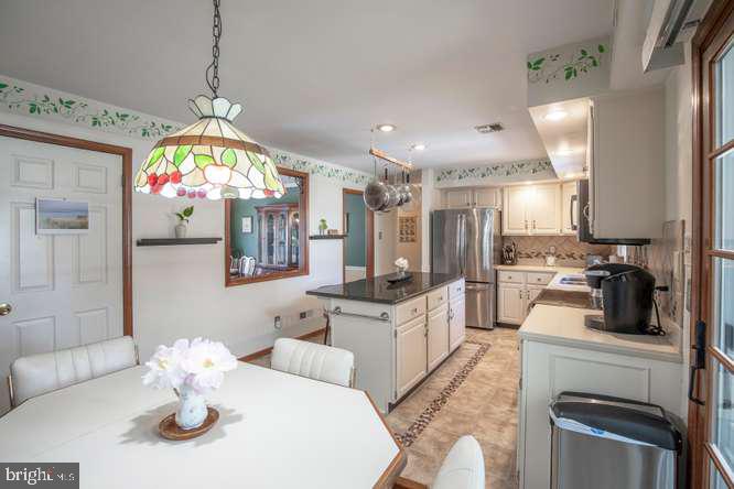 BUCKINGHAM PLACE - Residential