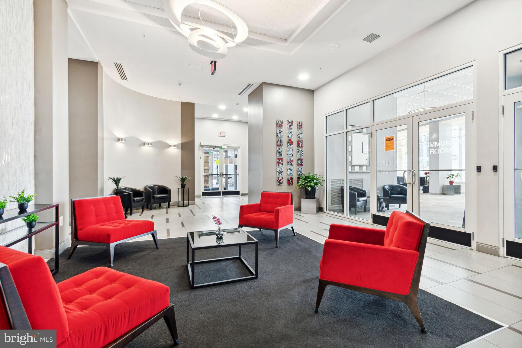 THE CRESCENT - Residential