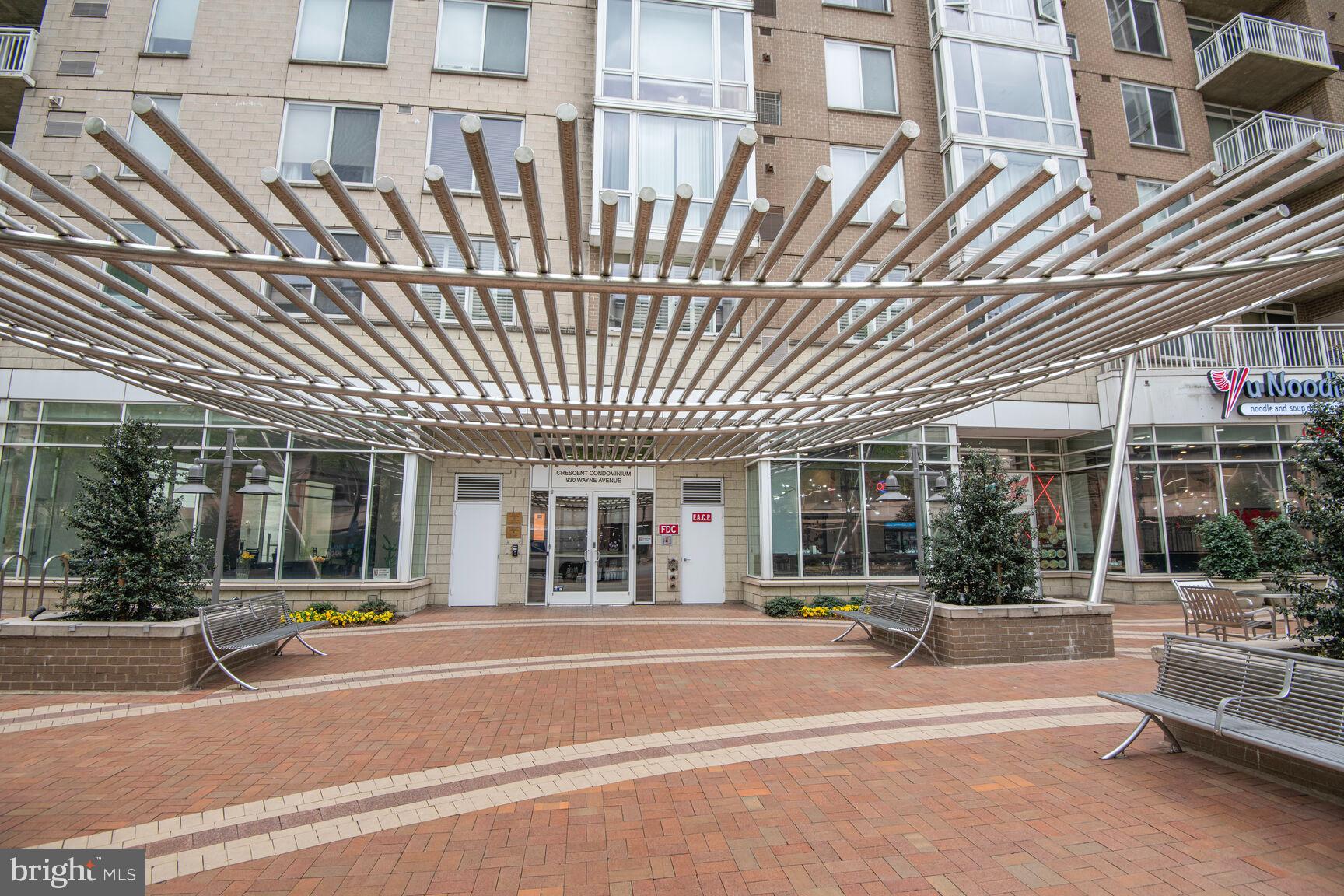 THE CRESCENT - Residential