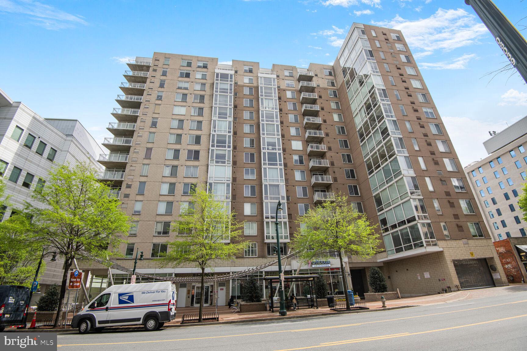 THE CRESCENT - Residential