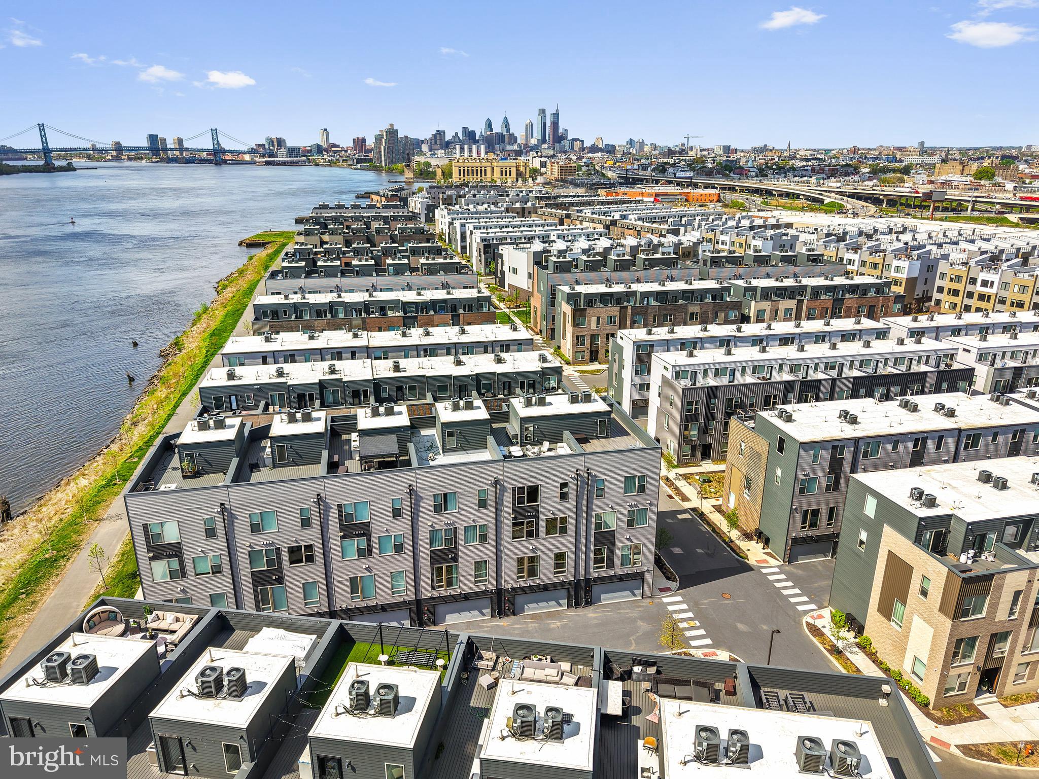 NORTHBANK - Residential