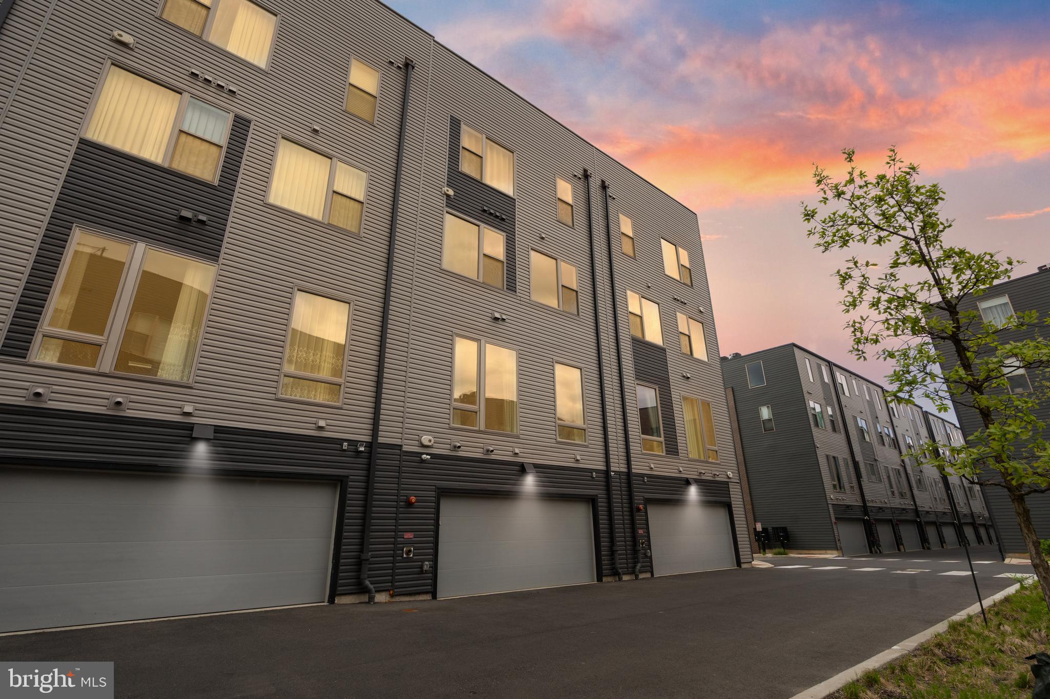 NORTHBANK - Residential