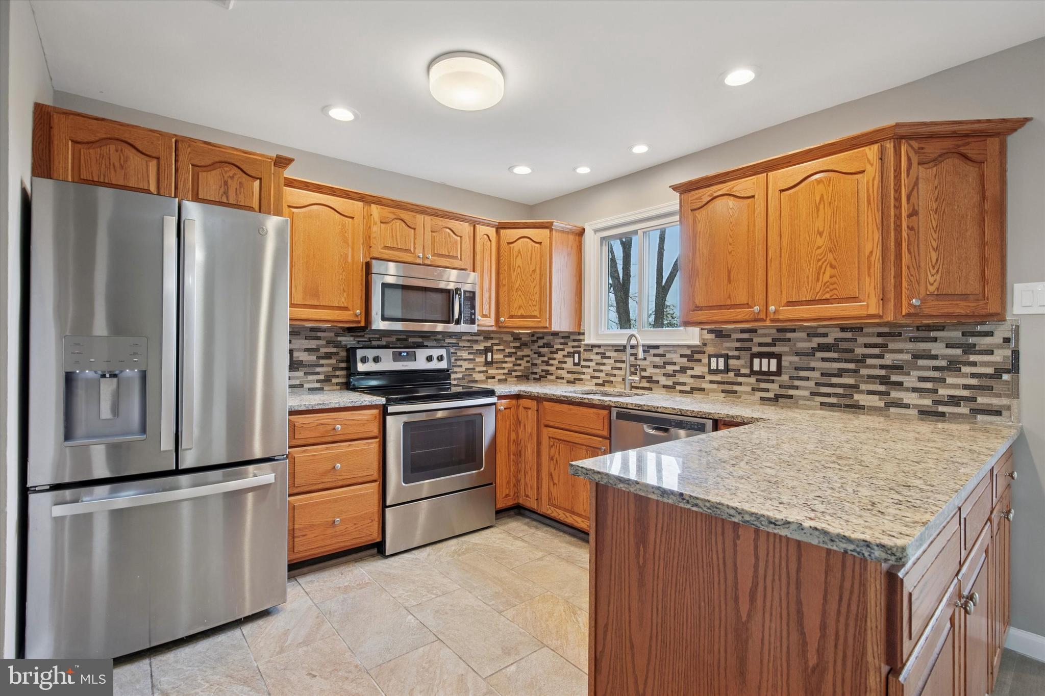 WINDING CREEK - Residential