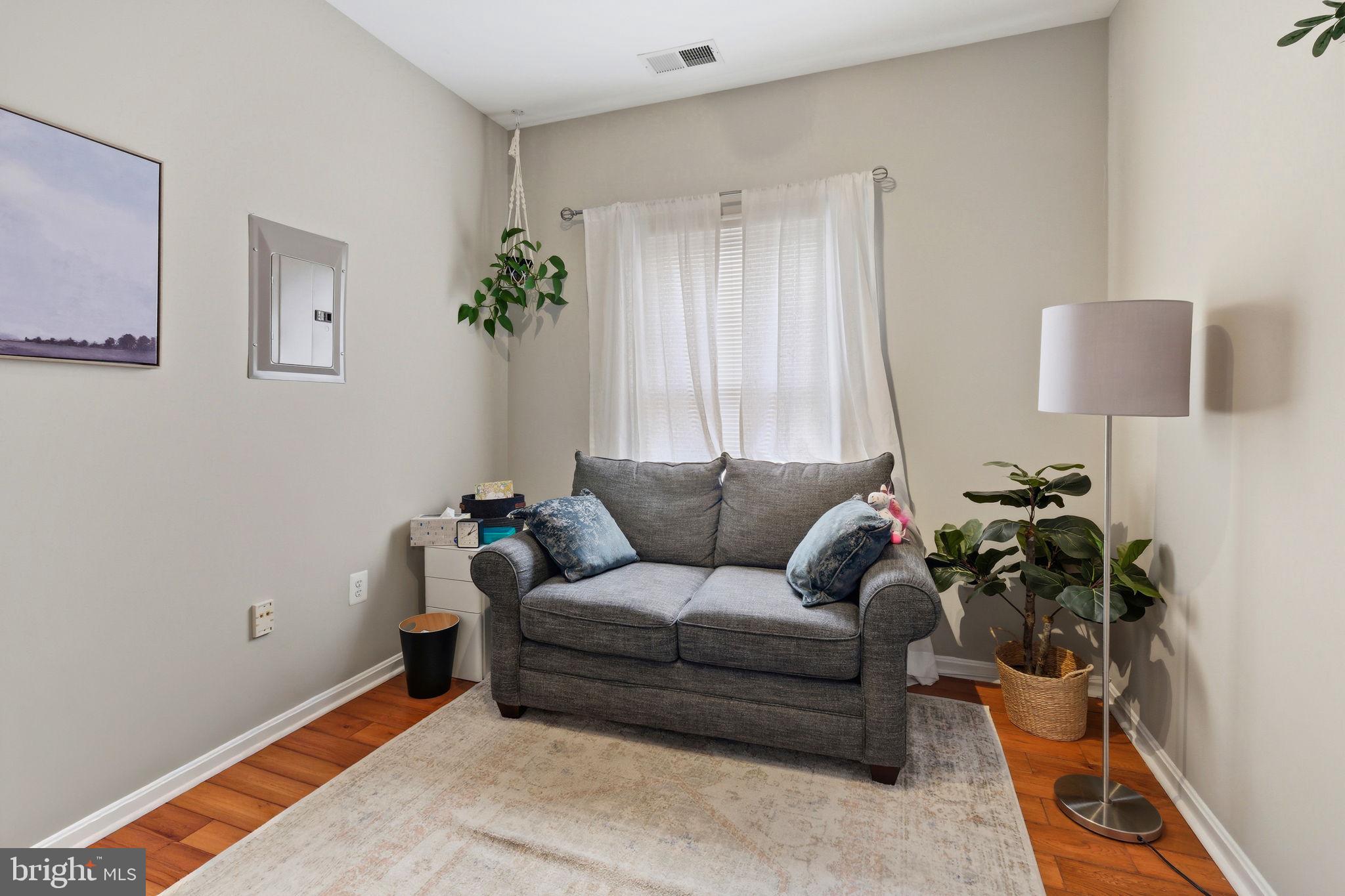 KENTLANDS MIDTOWN - Residential