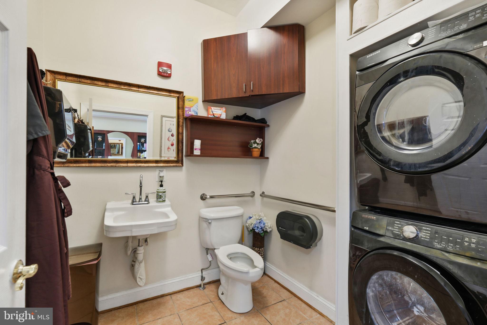 KENTLANDS MIDTOWN - Residential