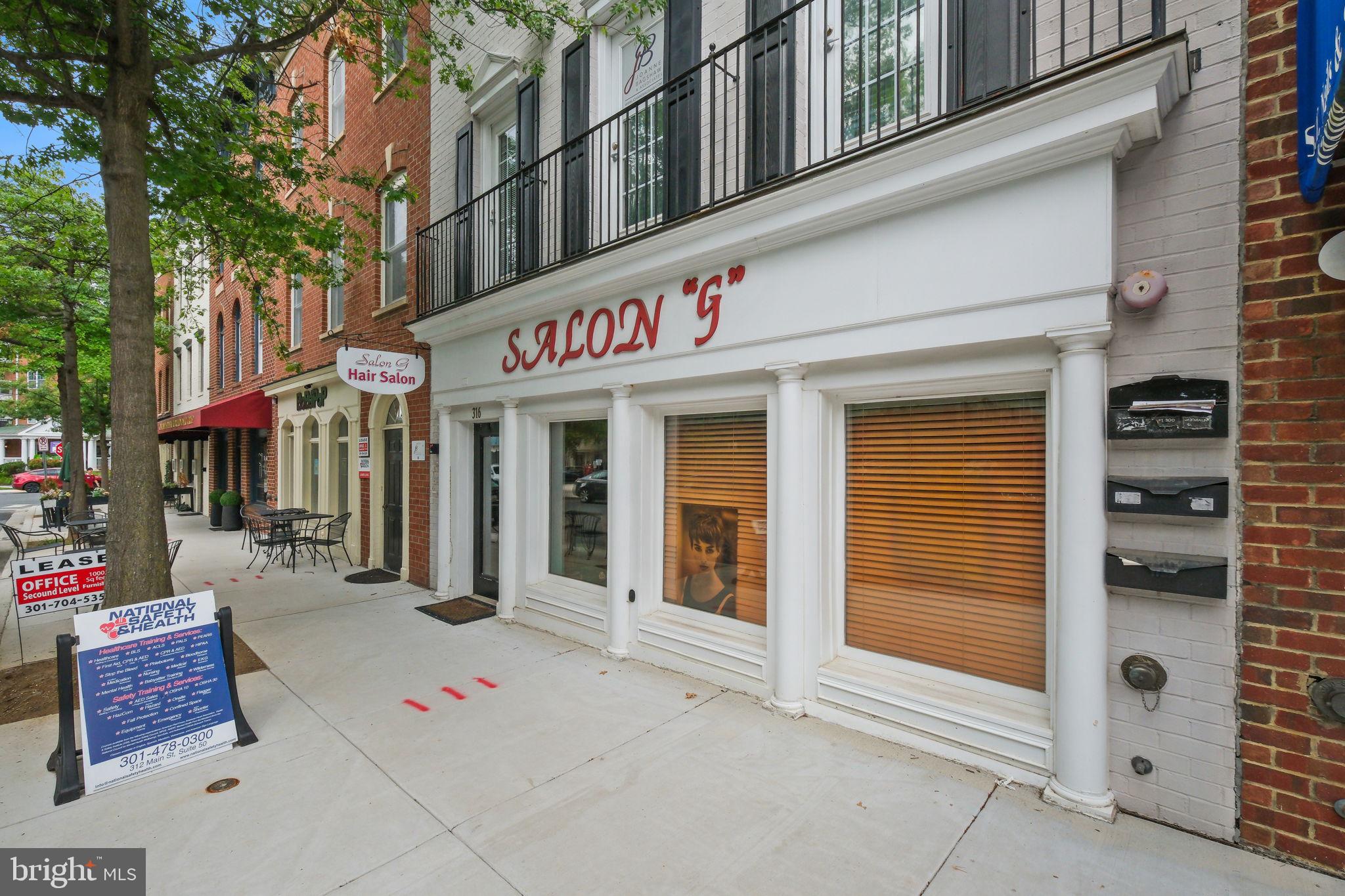 KENTLANDS MIDTOWN - Residential