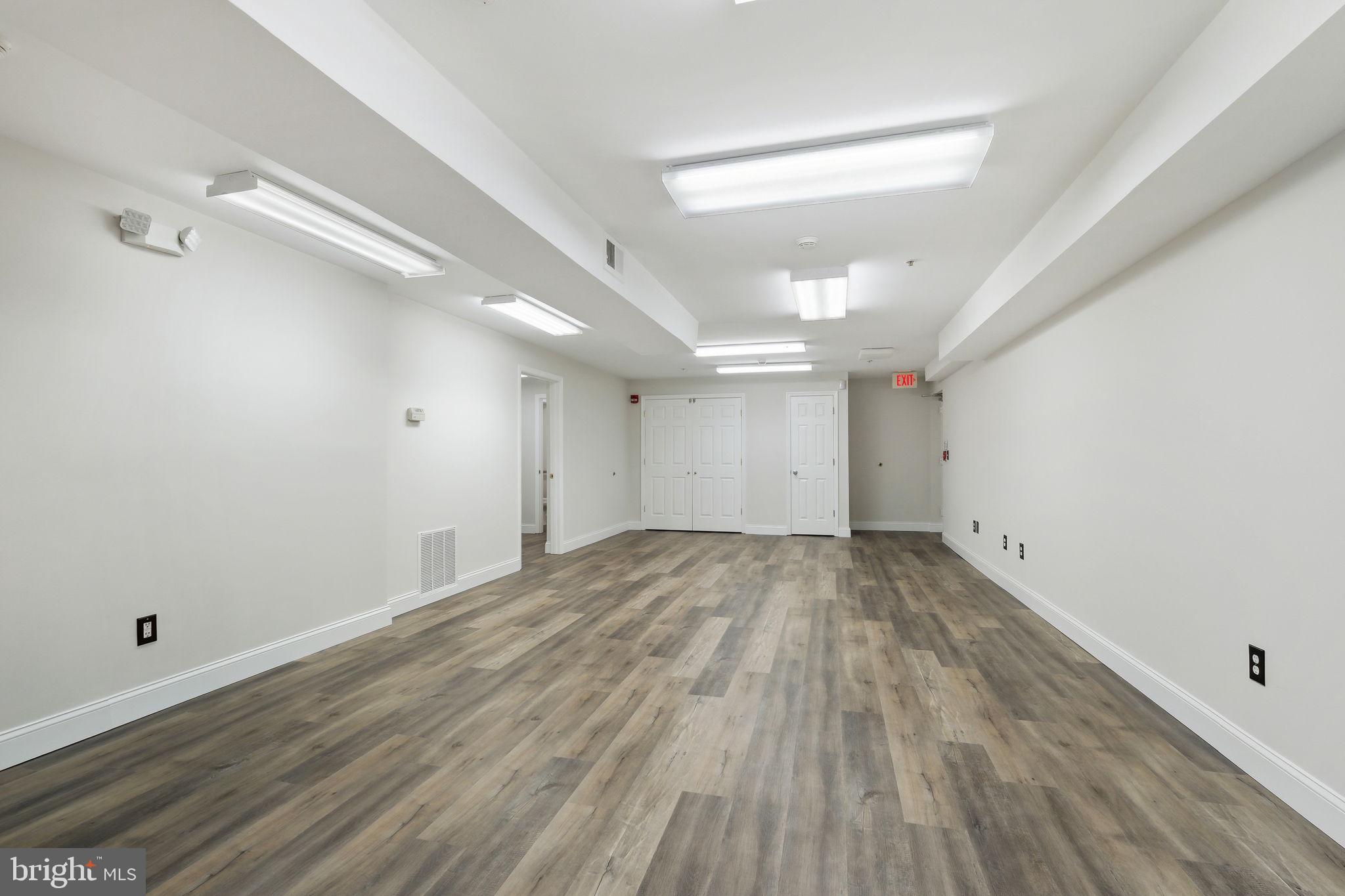 KENTLANDS MIDTOWN - Residential