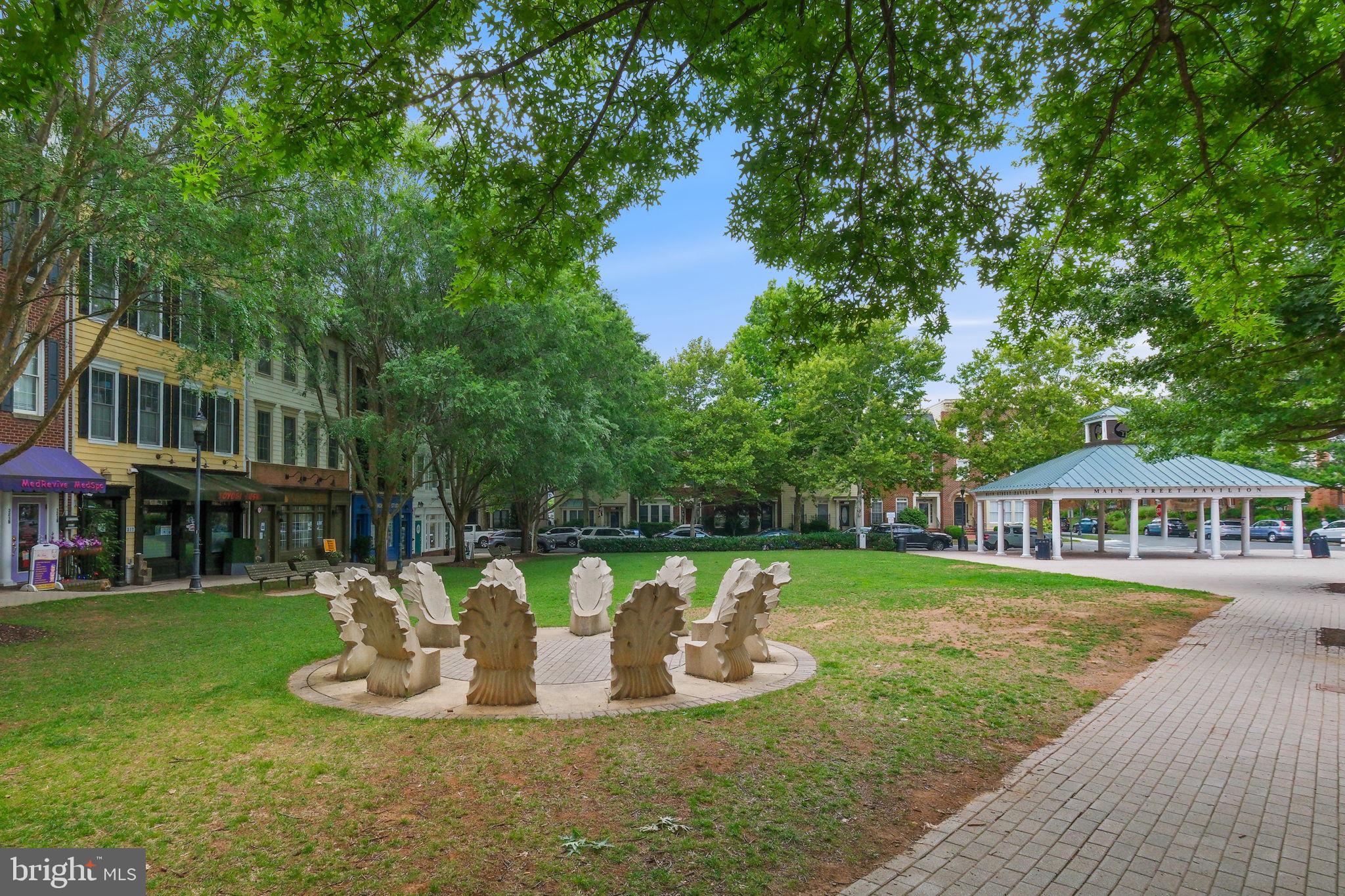 KENTLANDS MIDTOWN - Residential
