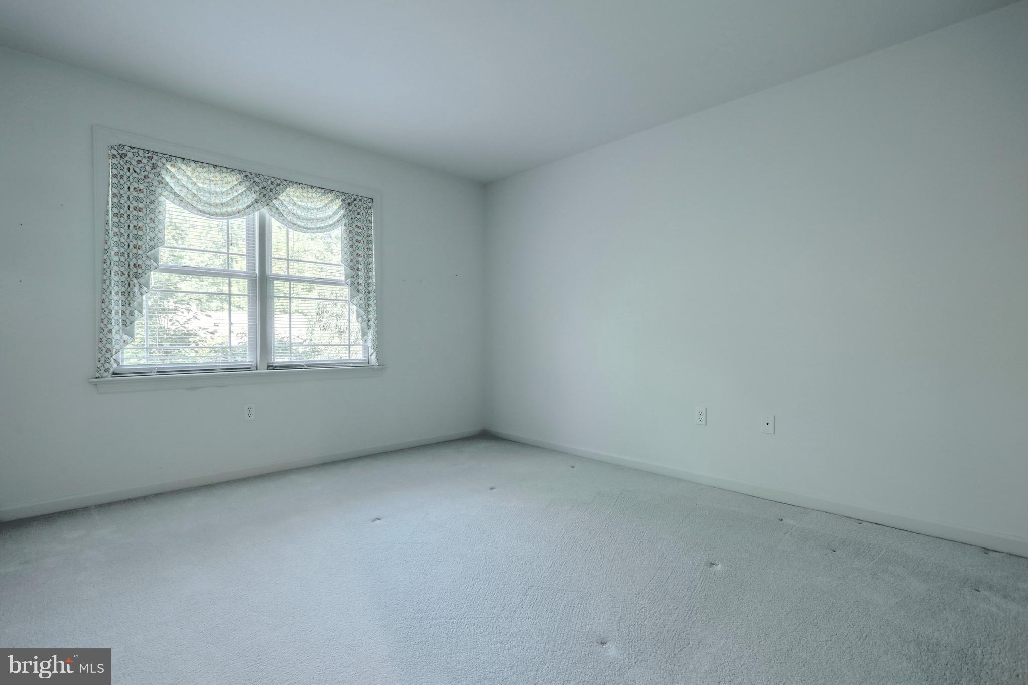 SENTRY WOODS - Residential