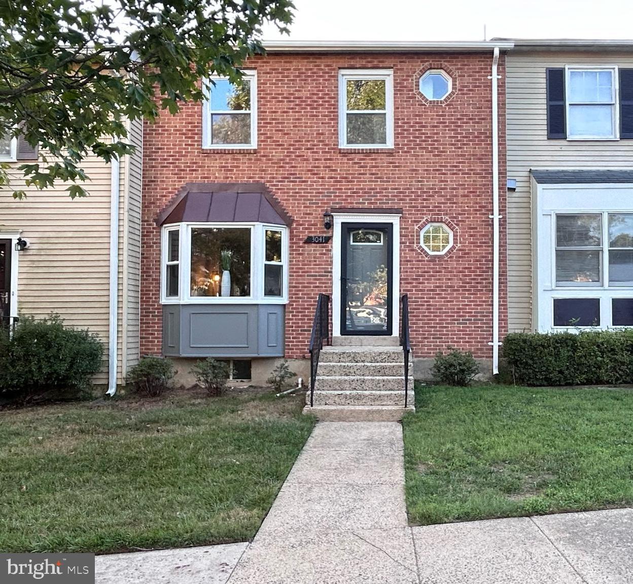 Beautifully renovated townhouse with walk out basement in a great location. Walking distance to Vienna Metro Station. New doors, New windows, New paint, New Stainless Steel Kitchen Appliances, New Granite Counter-top, New Kitchen Cabinet, New Water Proof Vinyl-Wood Floor, New carpet, New HVAC, New Deck, fenced backyard, basement has a bedroom and full bath that can potentially be turned into a rental, 2 assigned parking spaces, plenty amount of street parking available, and many more.