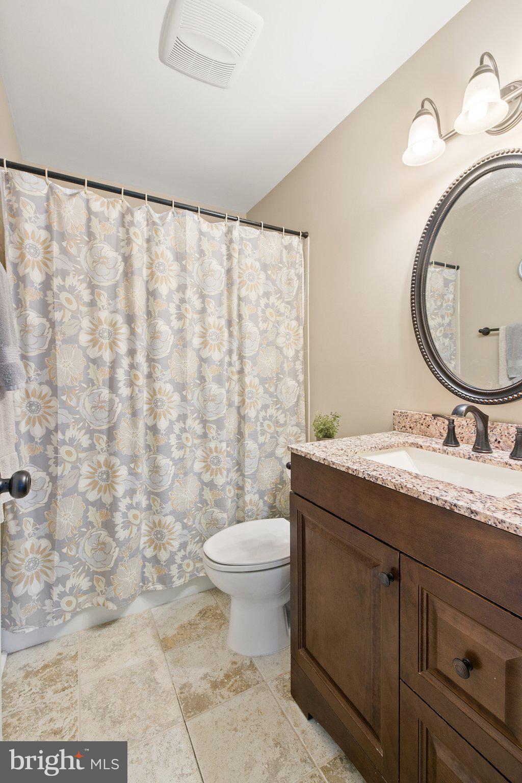 WARR LAKES - Residential