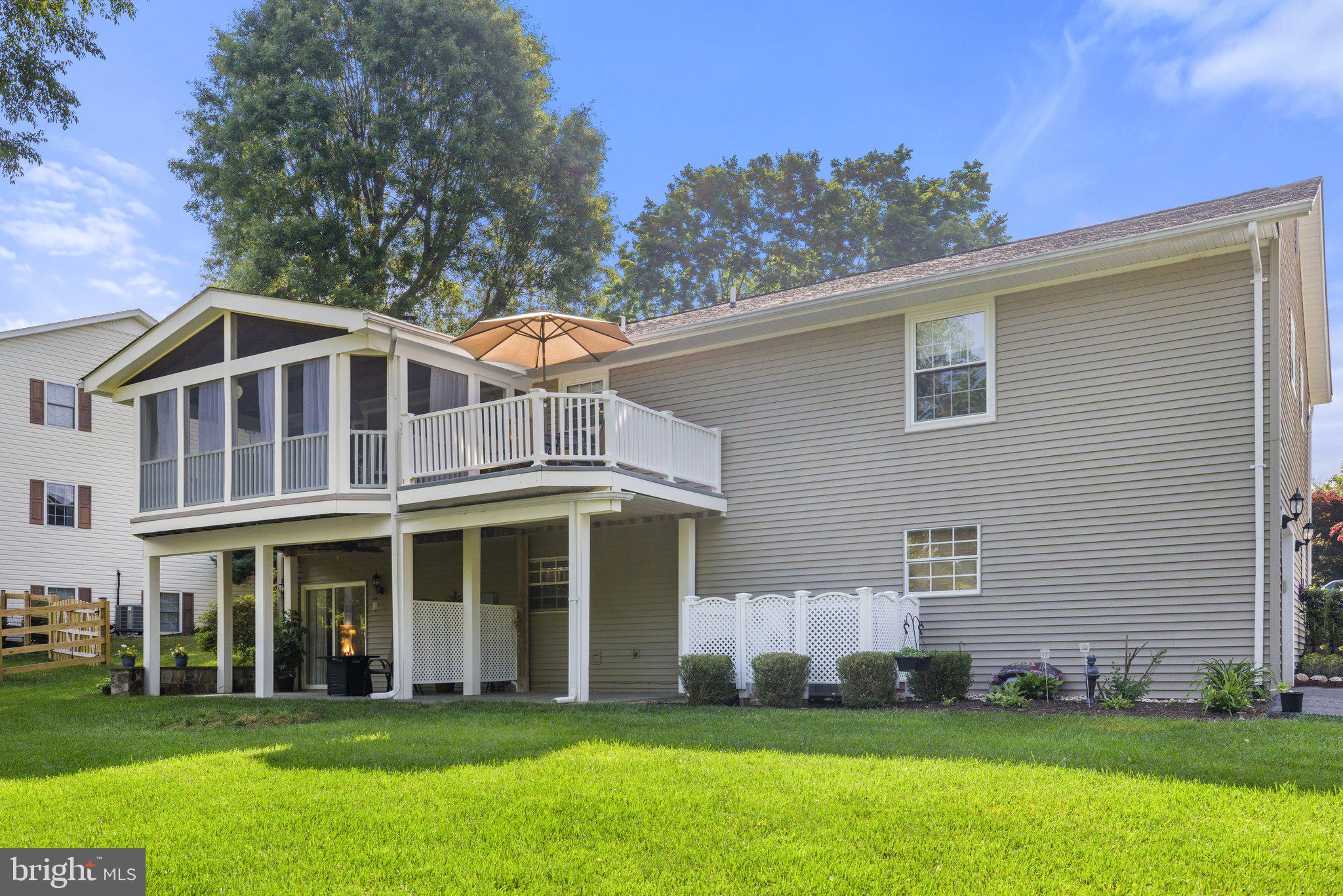 WARR LAKES - Residential
