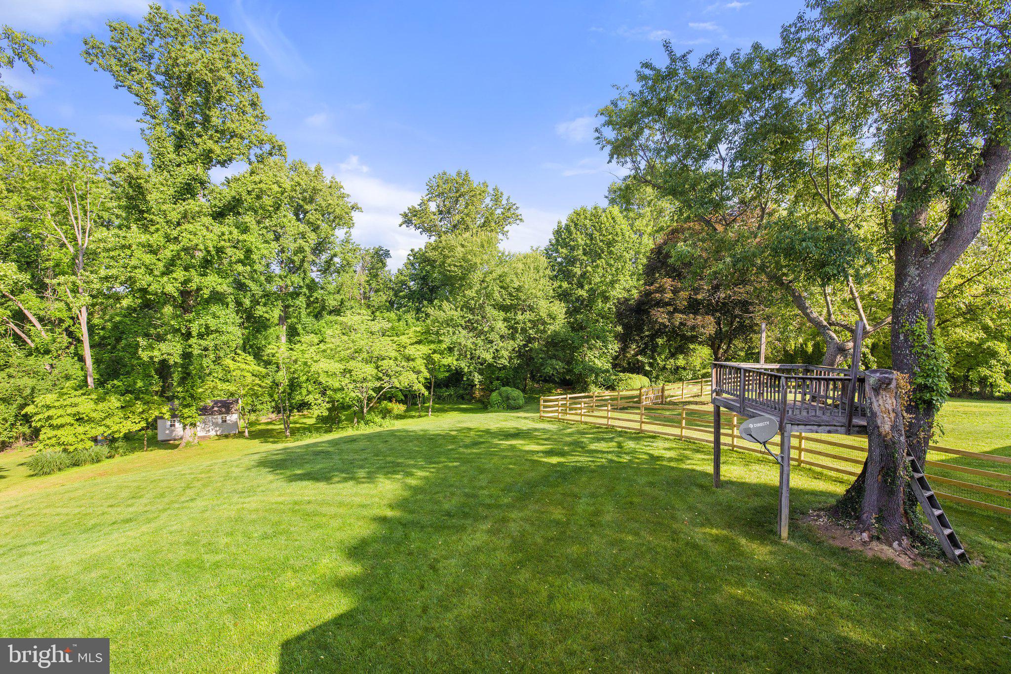 WARR LAKES - Residential