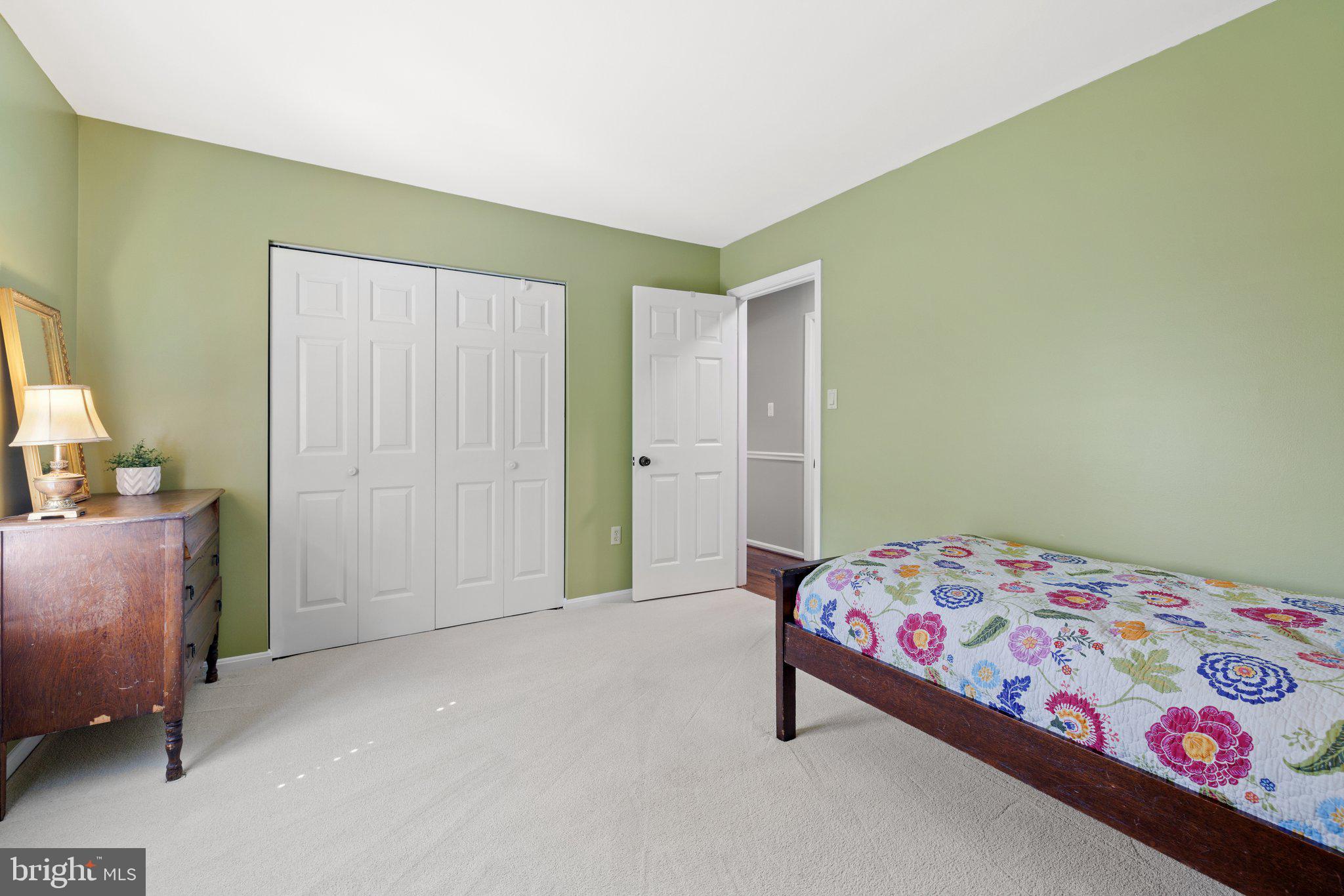 WARR LAKES - Residential
