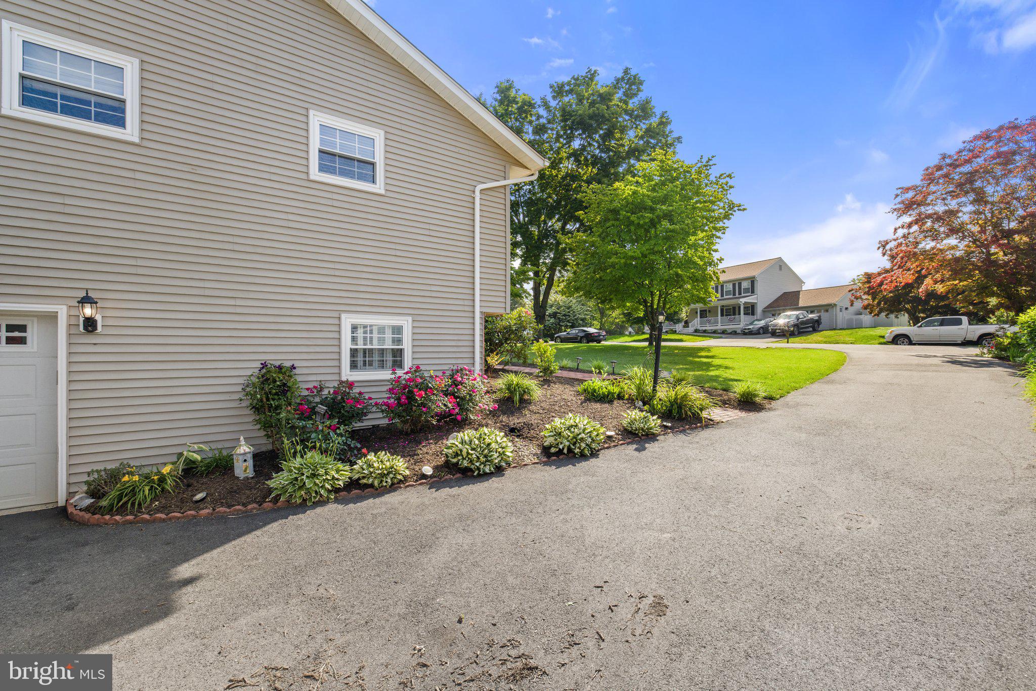 WARR LAKES - Residential