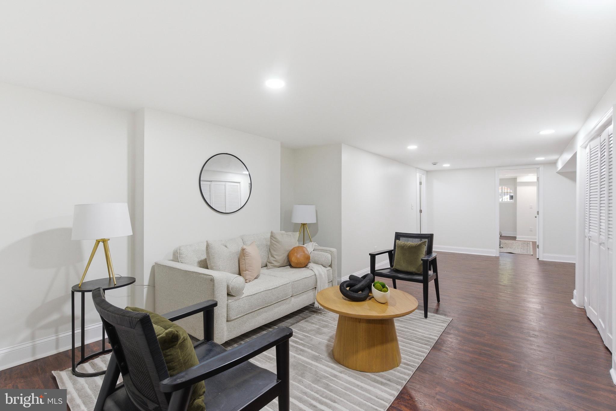 MARBLE HILL - Residential