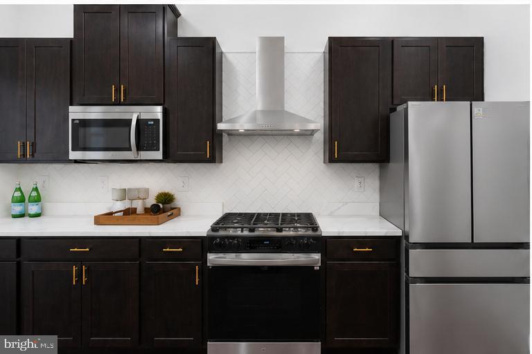 MARBLE HILL - Residential