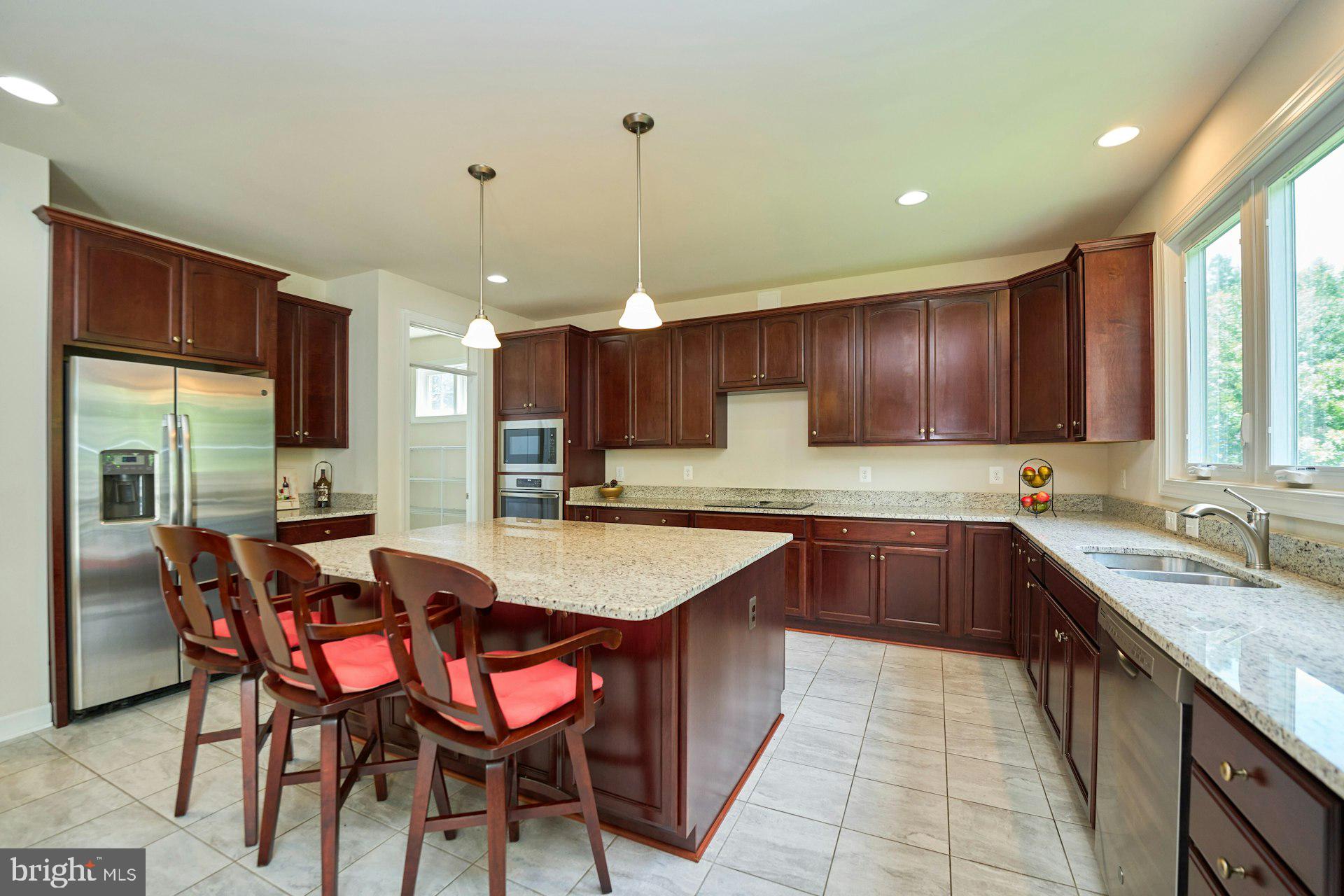 LOCKMEADE - Residential
