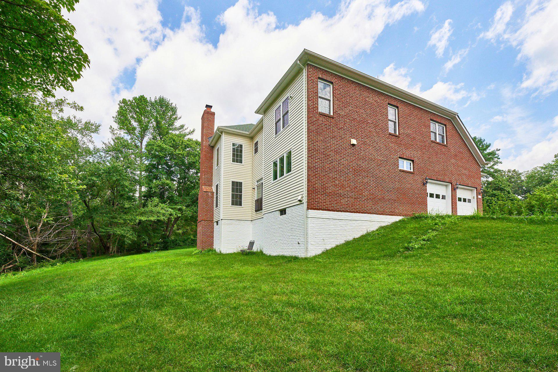 LOCKMEADE - Residential