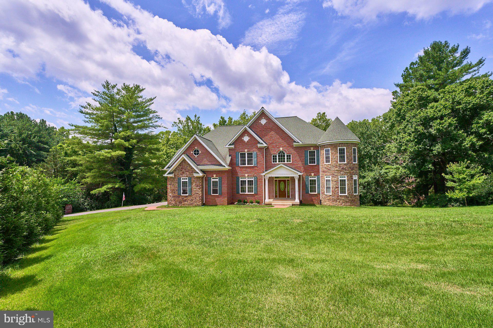 LOCKMEADE - Residential