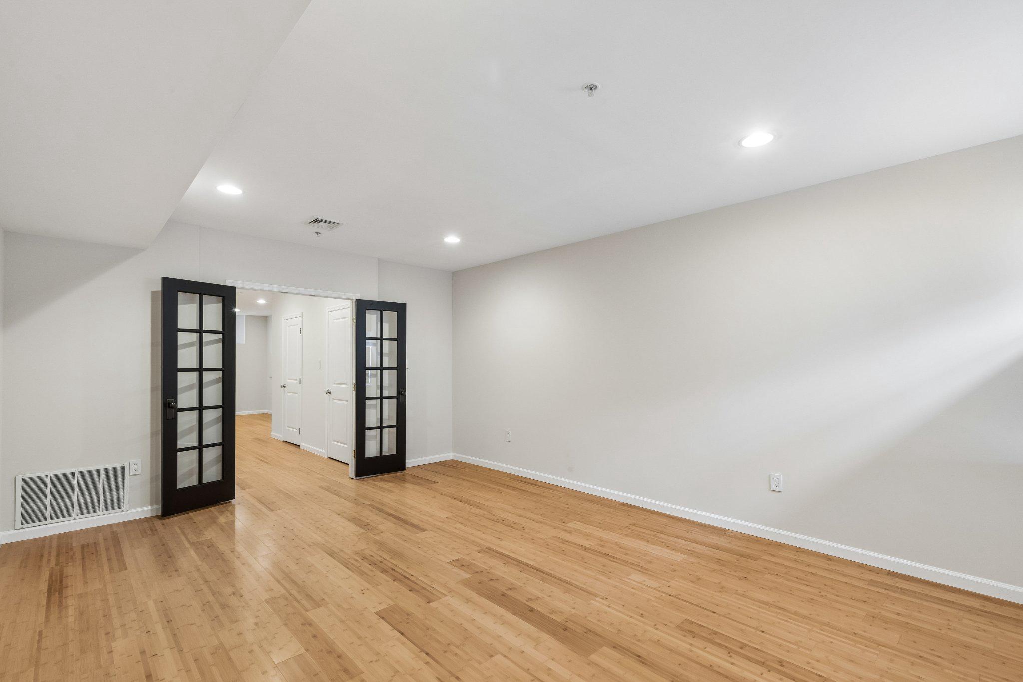 WEST POPLAR - Residential