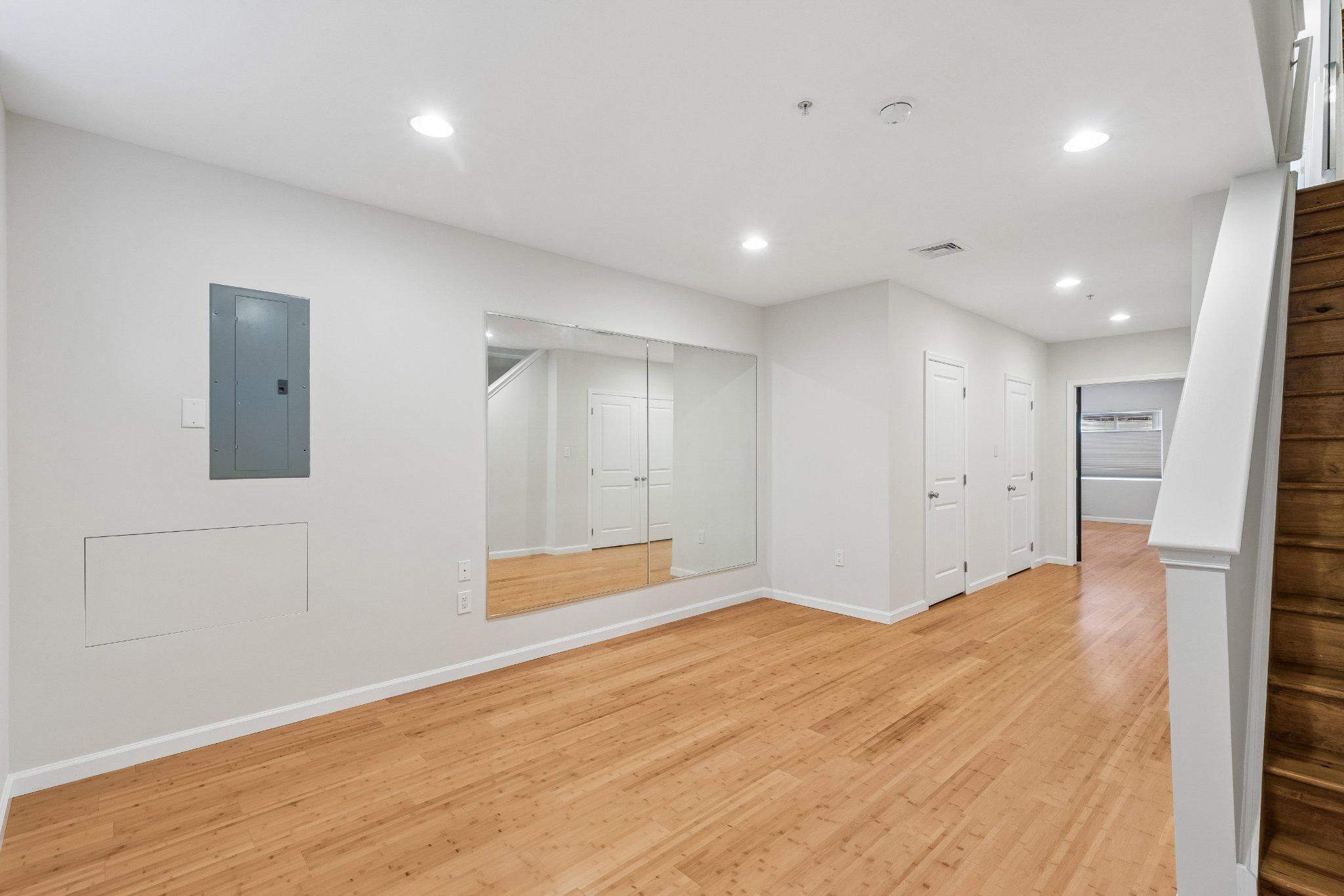 WEST POPLAR - Residential