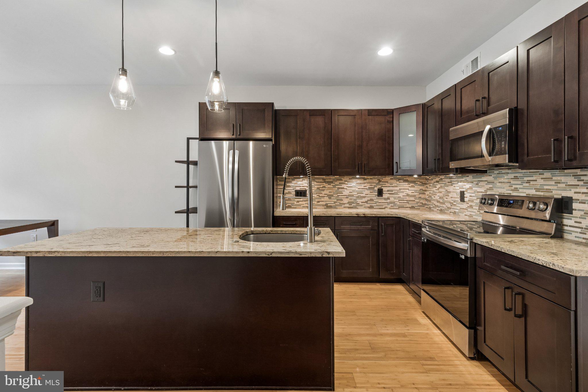 WEST POPLAR - Residential