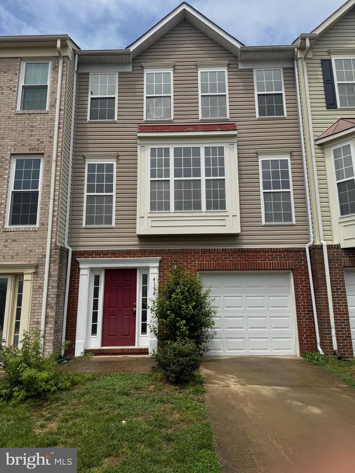 Recently Updated***Interior Row Townhouse with 4 Bedroom, 3 Full Bath and 1 Half Bath located in Forest Park subdivision. Beautifully hardwood floor throughout the house, Spacious living area with 1 Fireplace, Updated Kitchen with Stainless Steel Appliances, Fresh paint, New Electrical light & Fixtures, updated bath. Fully finished outside entrance basement, Front loading 1 car garage, Rear deck and fence backyard. Close to I-95, Quantico Creek, Prince William Forest Park Visitor Center, Turkey Run Ridge Group Campground, Potomac, and Potomac River.