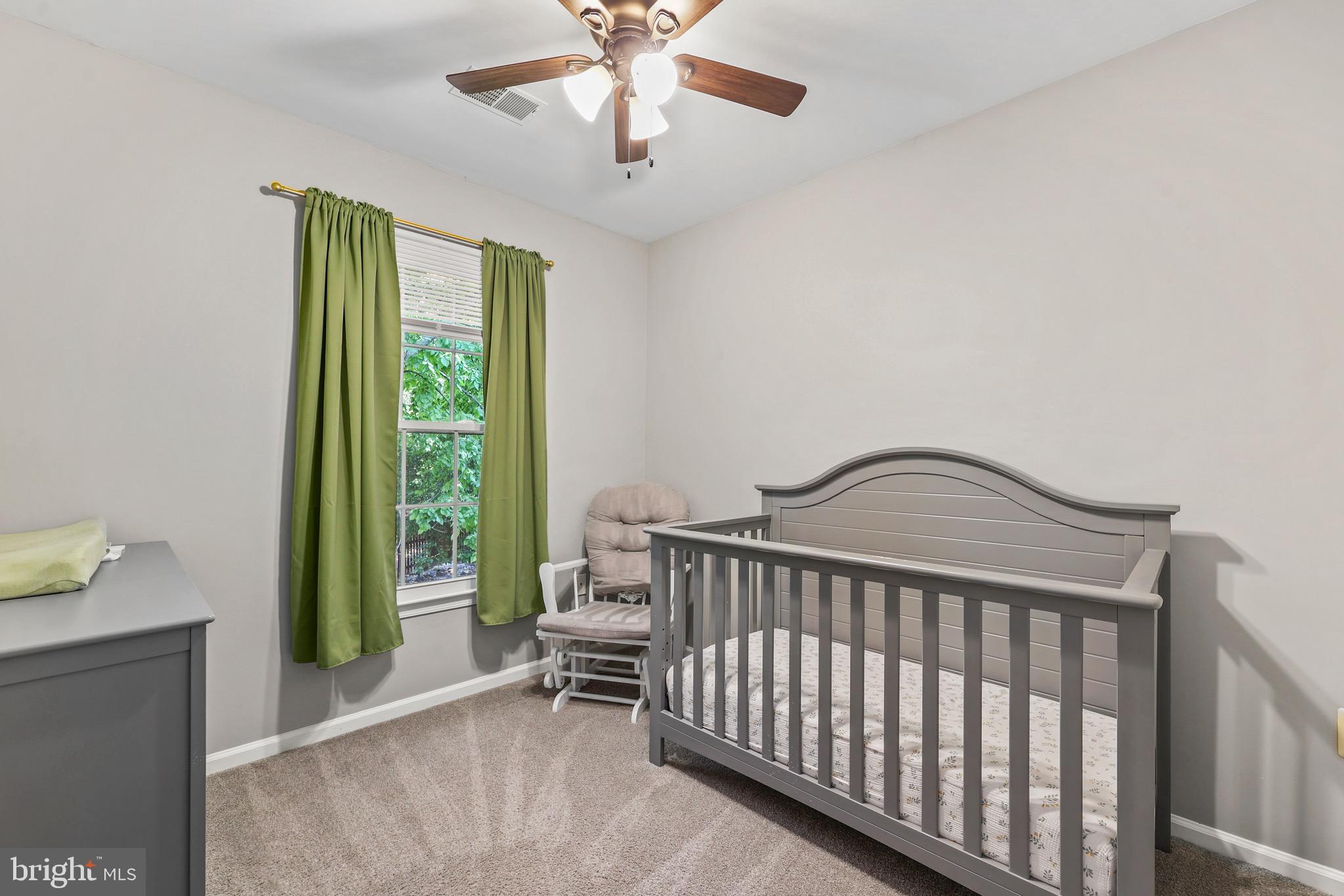 OVERLOOK POINTE - Residential