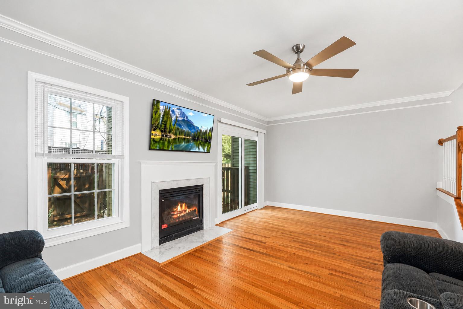 OVERLOOK POINTE - Residential