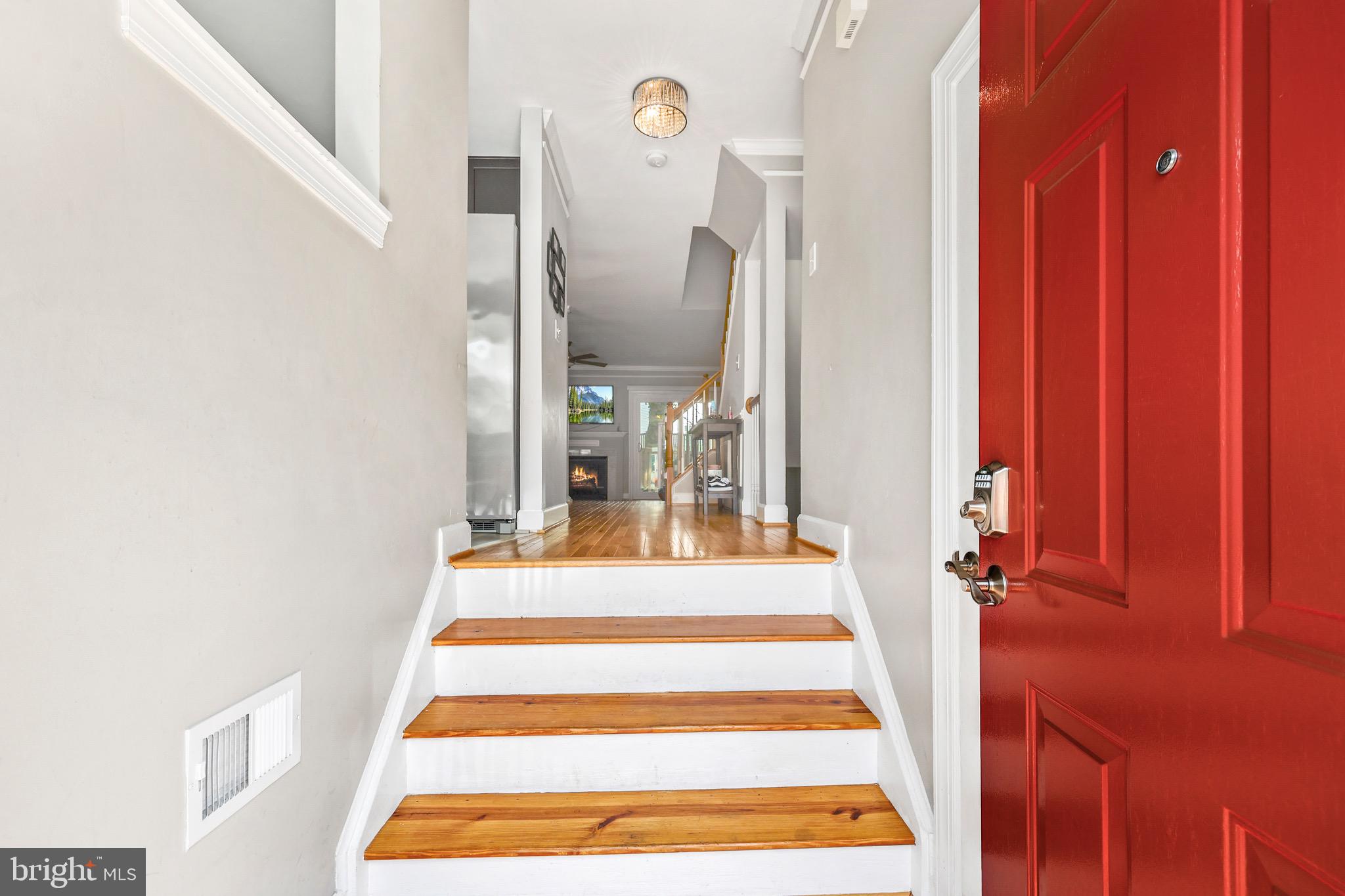 OVERLOOK POINTE - Residential