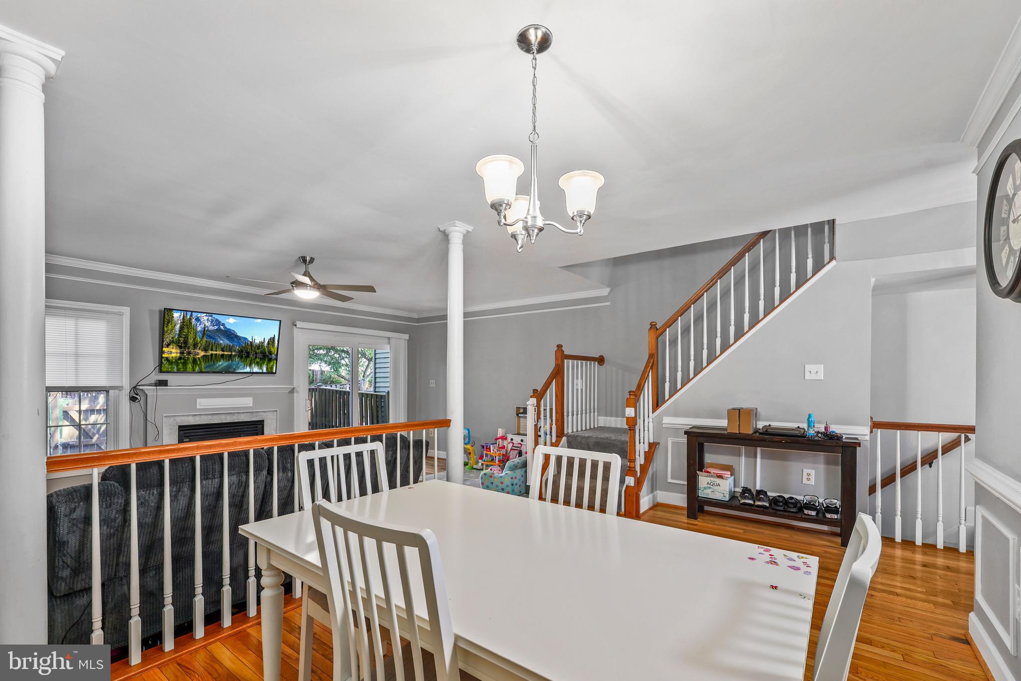 OVERLOOK POINTE - Residential