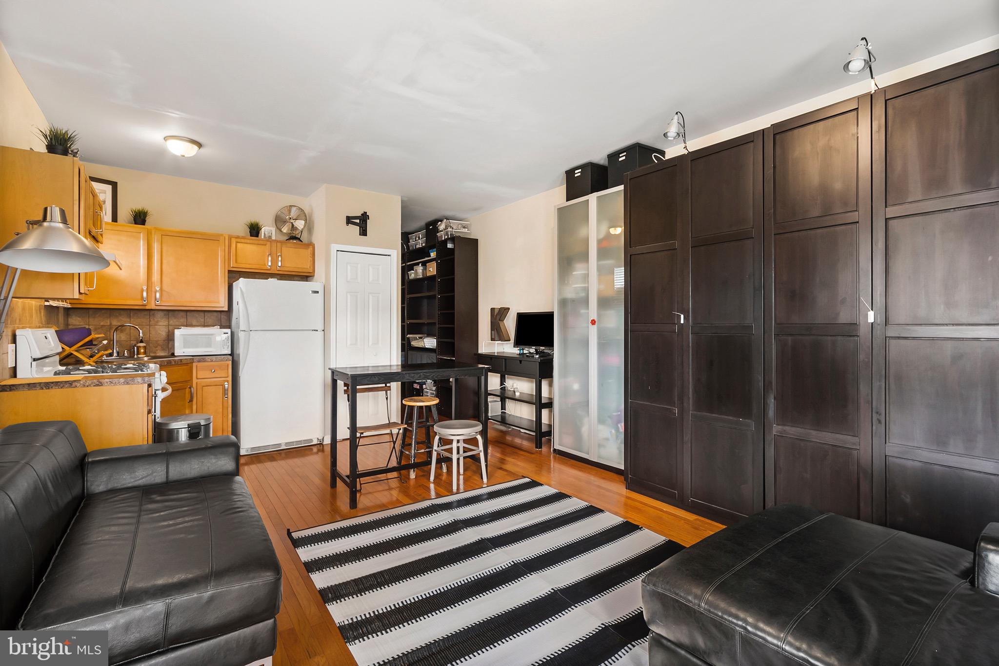 PHILADELPHIA (SOUTH) - Residential Income