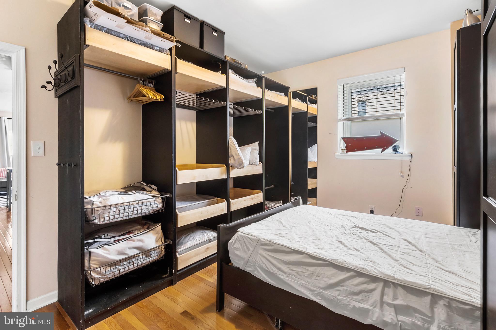 PHILADELPHIA (SOUTH) - Residential Income