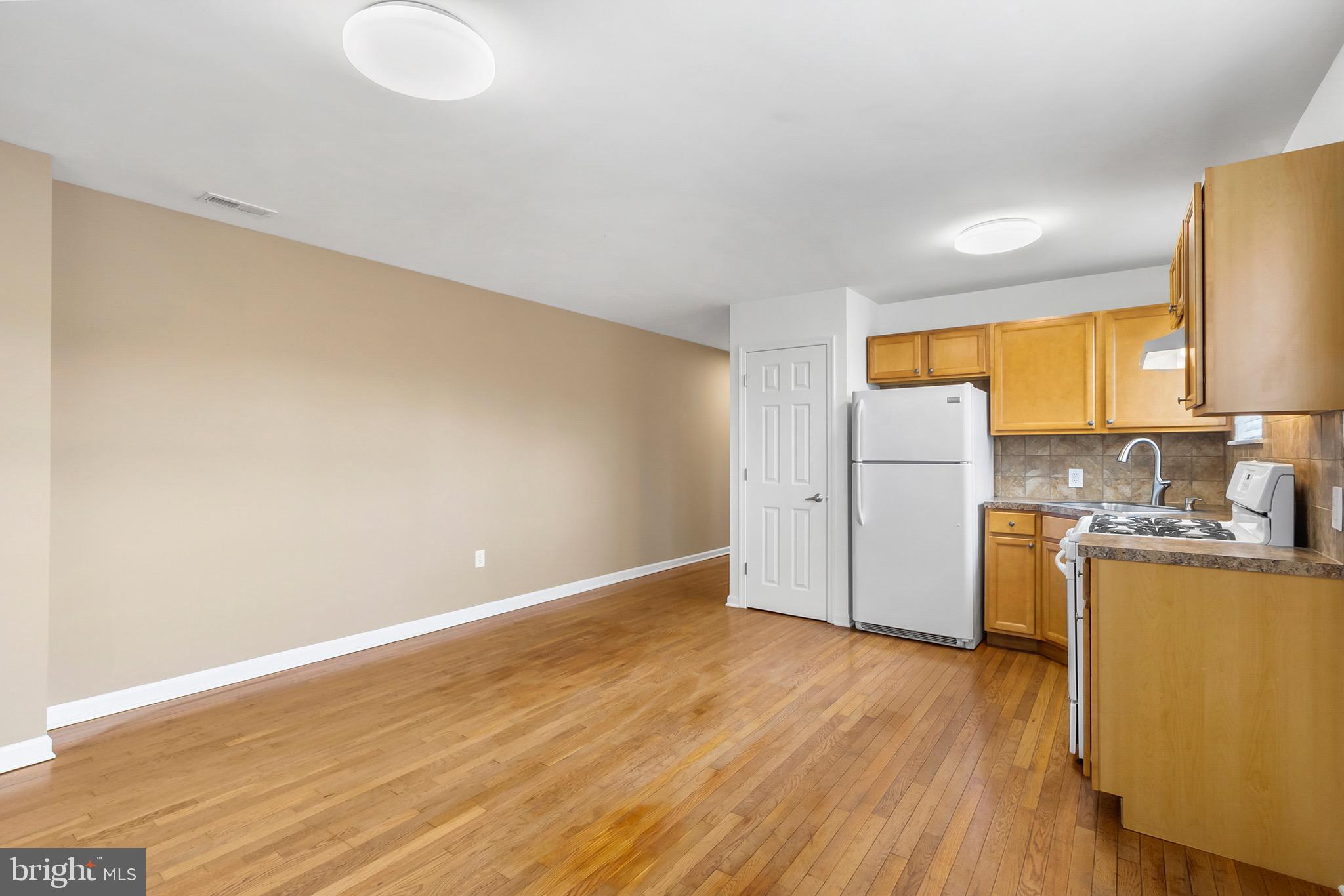PHILADELPHIA (SOUTH) - Residential Income