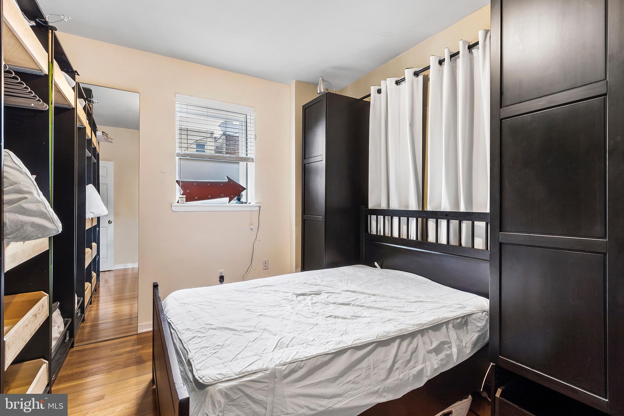 PHILADELPHIA (SOUTH) - Residential Income