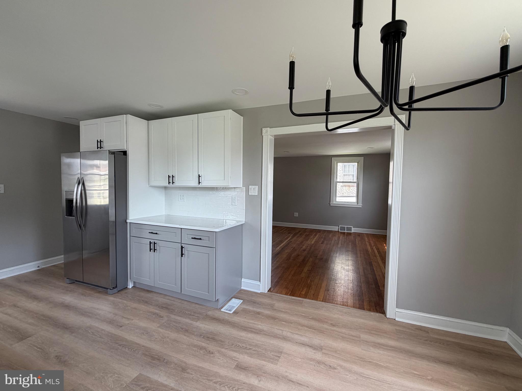 COLLINS PARK - Residential