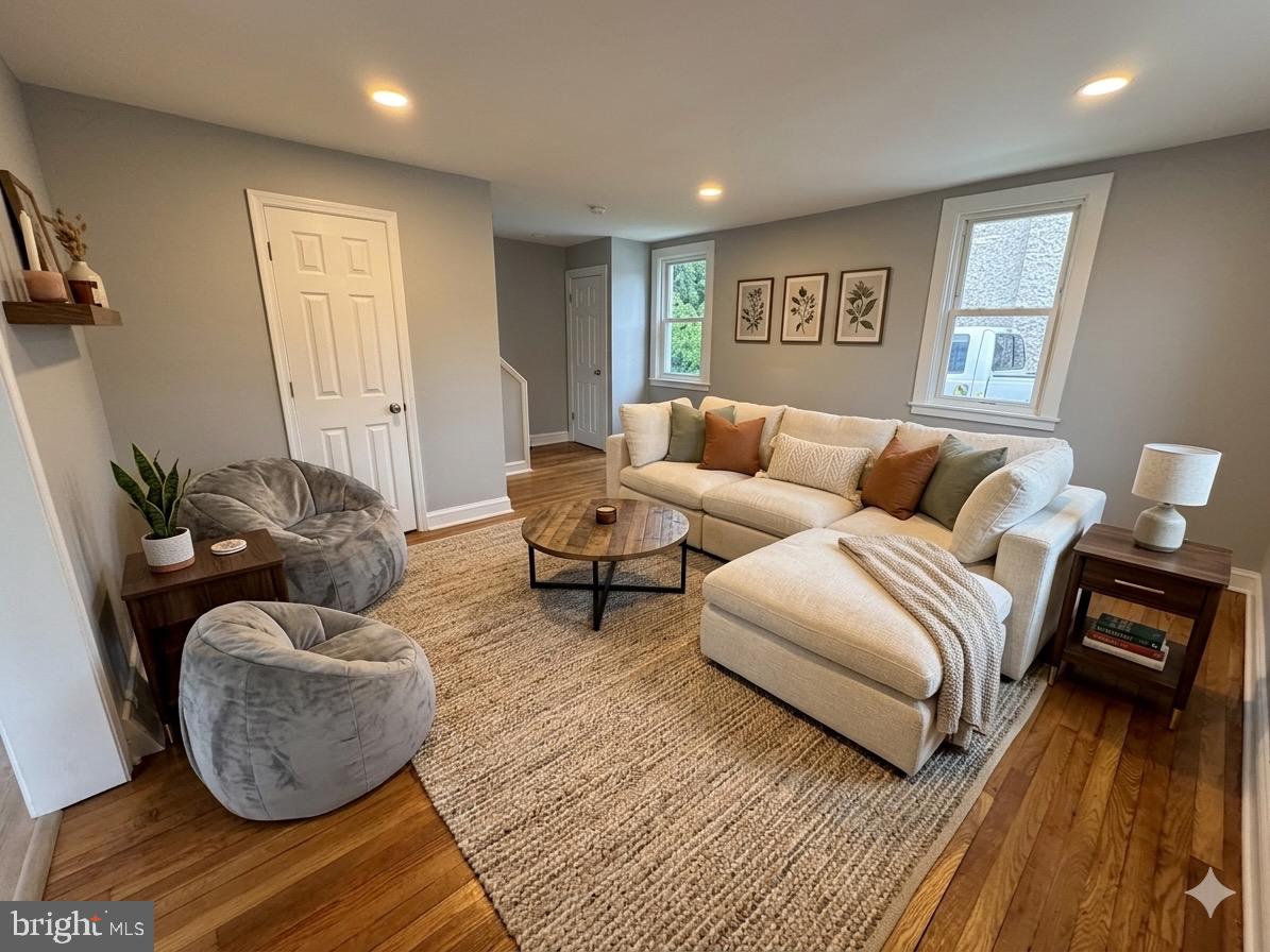COLLINS PARK - Residential