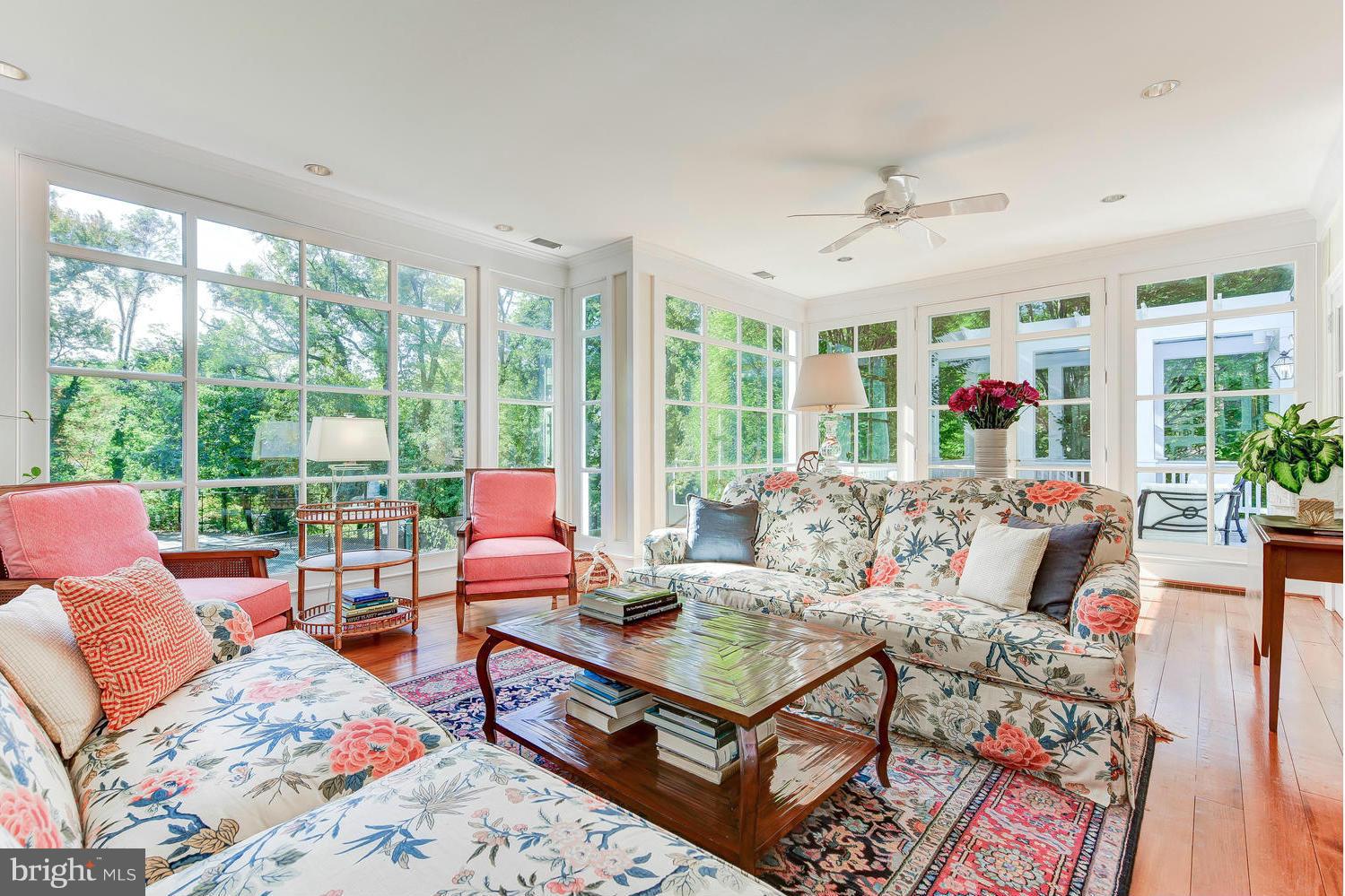 COLLEGE PARK - Residential
